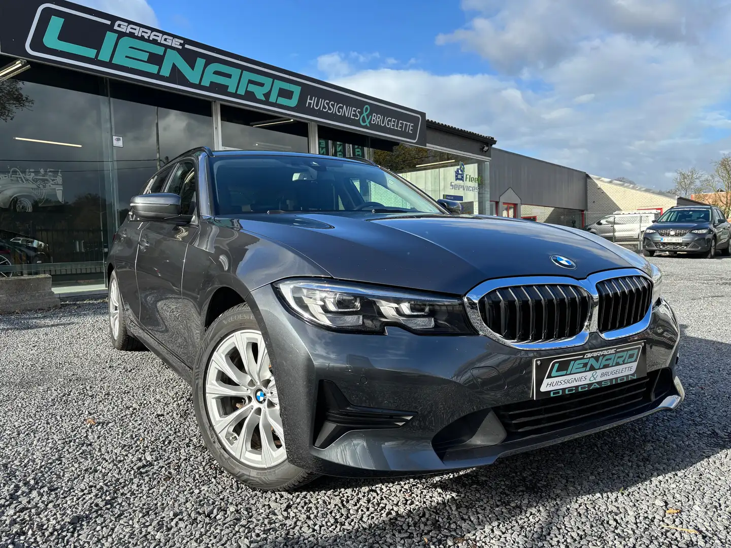 BMW 316 Touring 316 dA MHEV *CUIR*LED*CARPLAY*GARANTIE* Grijs - 1