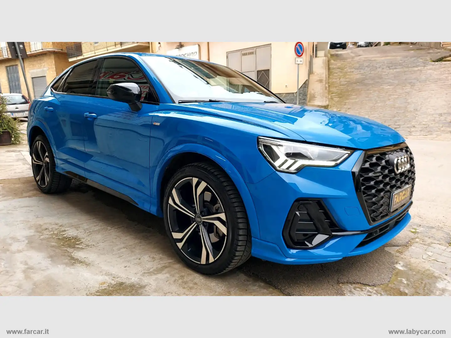 Audi Q3 SPB 40 TDI 200CV S tronic quattro edition BLACK ED Blu/Azzurro - 2