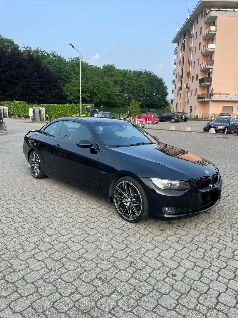 BMW 320i Cat Cabrio Futura Negru - 1