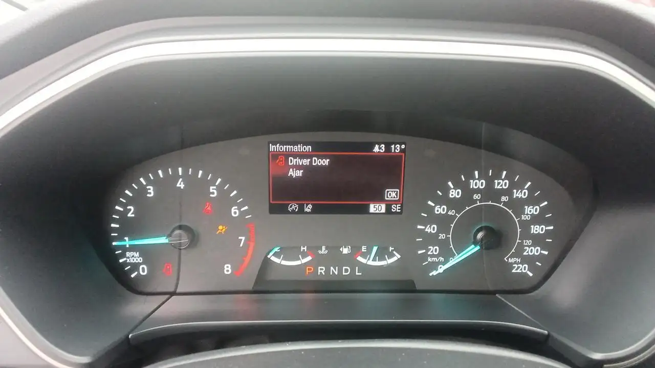 Ford Escape снимка Ford Escape