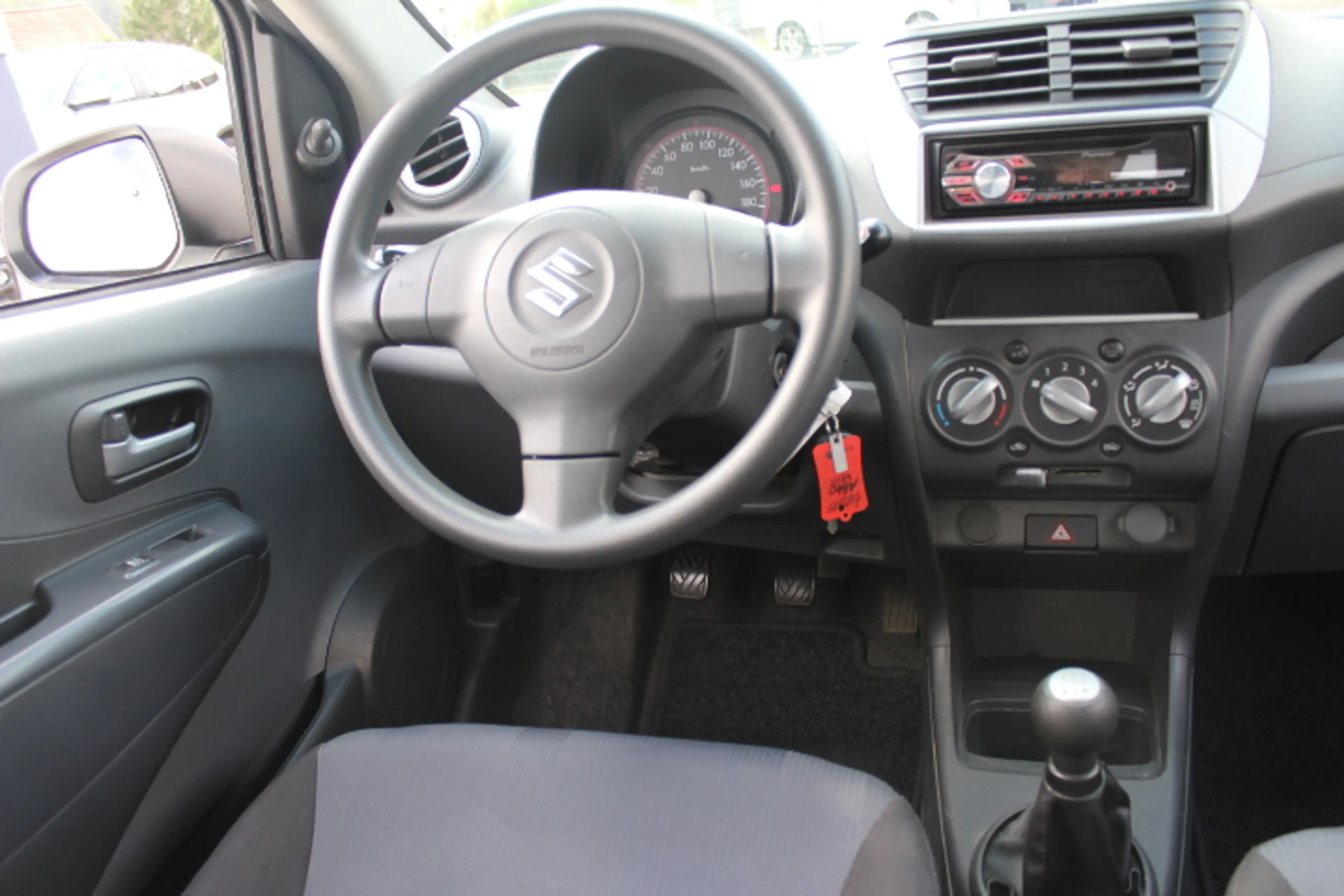 Suzuki Alto Alto 1.0 Club — photo 10