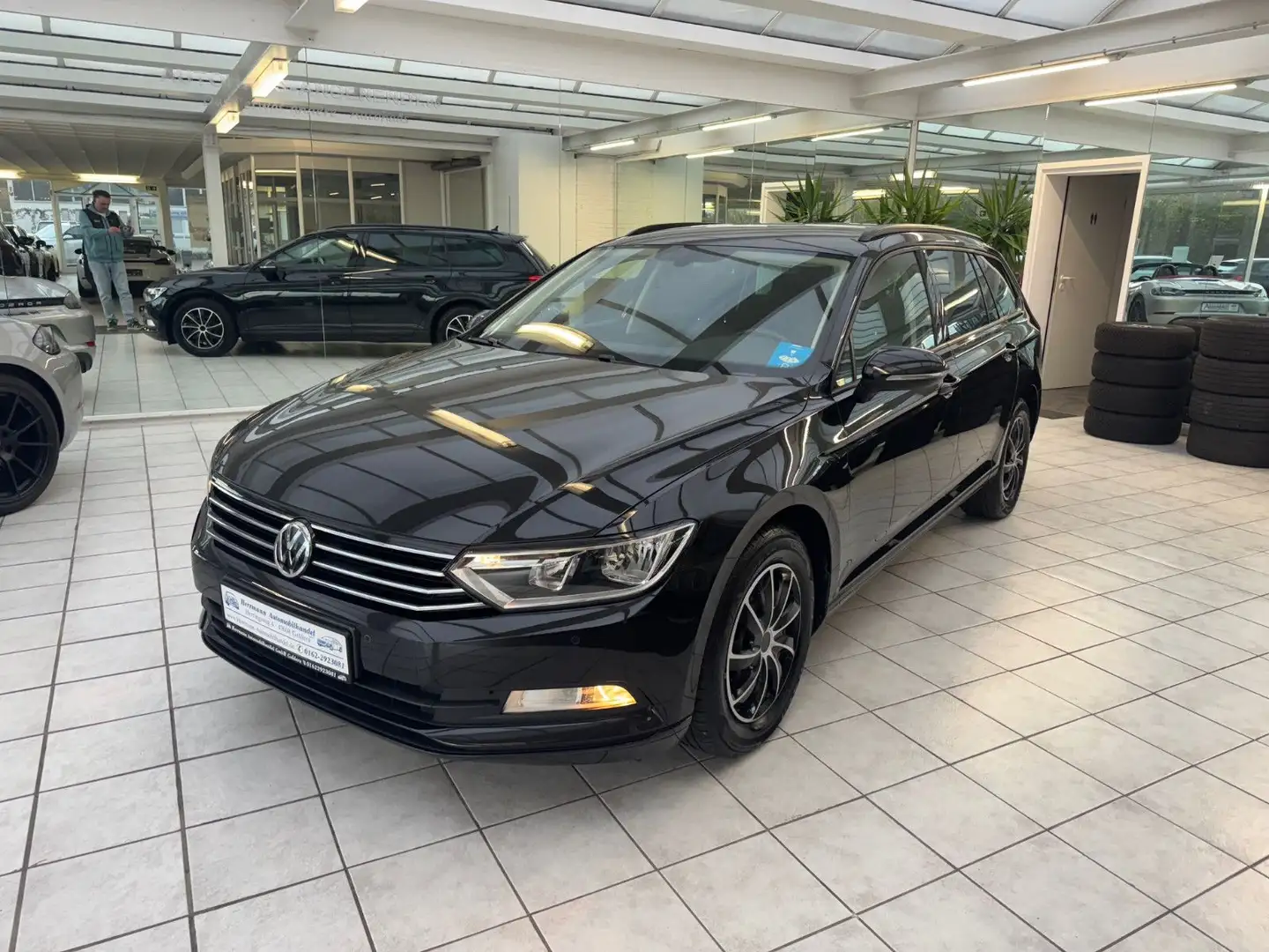 Volkswagen Passat Variant Trendline Navi,DSG,AHK Schwarz - 2