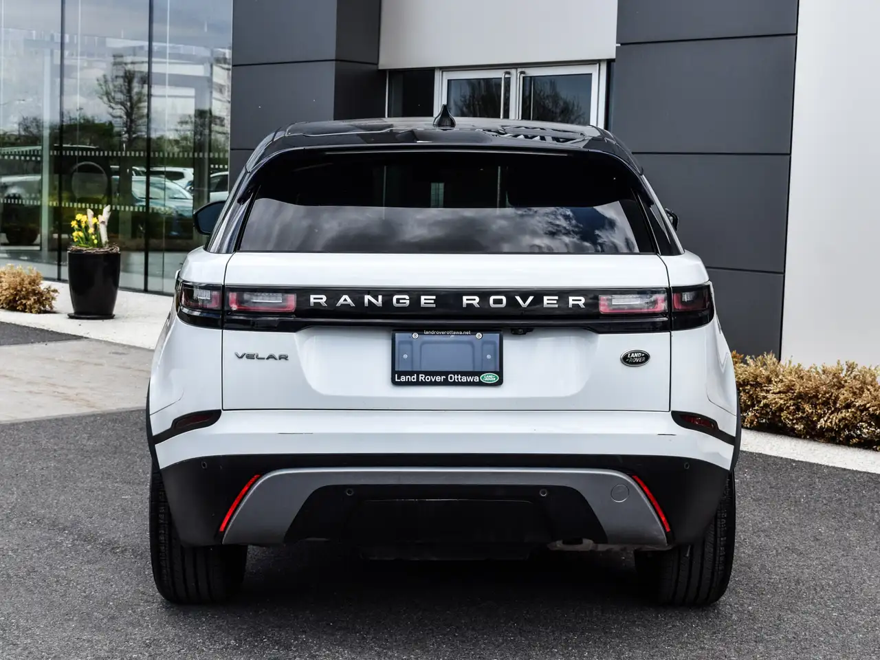 Land Rover Range Rover Velar снимка Land Rover Range Rover Velar