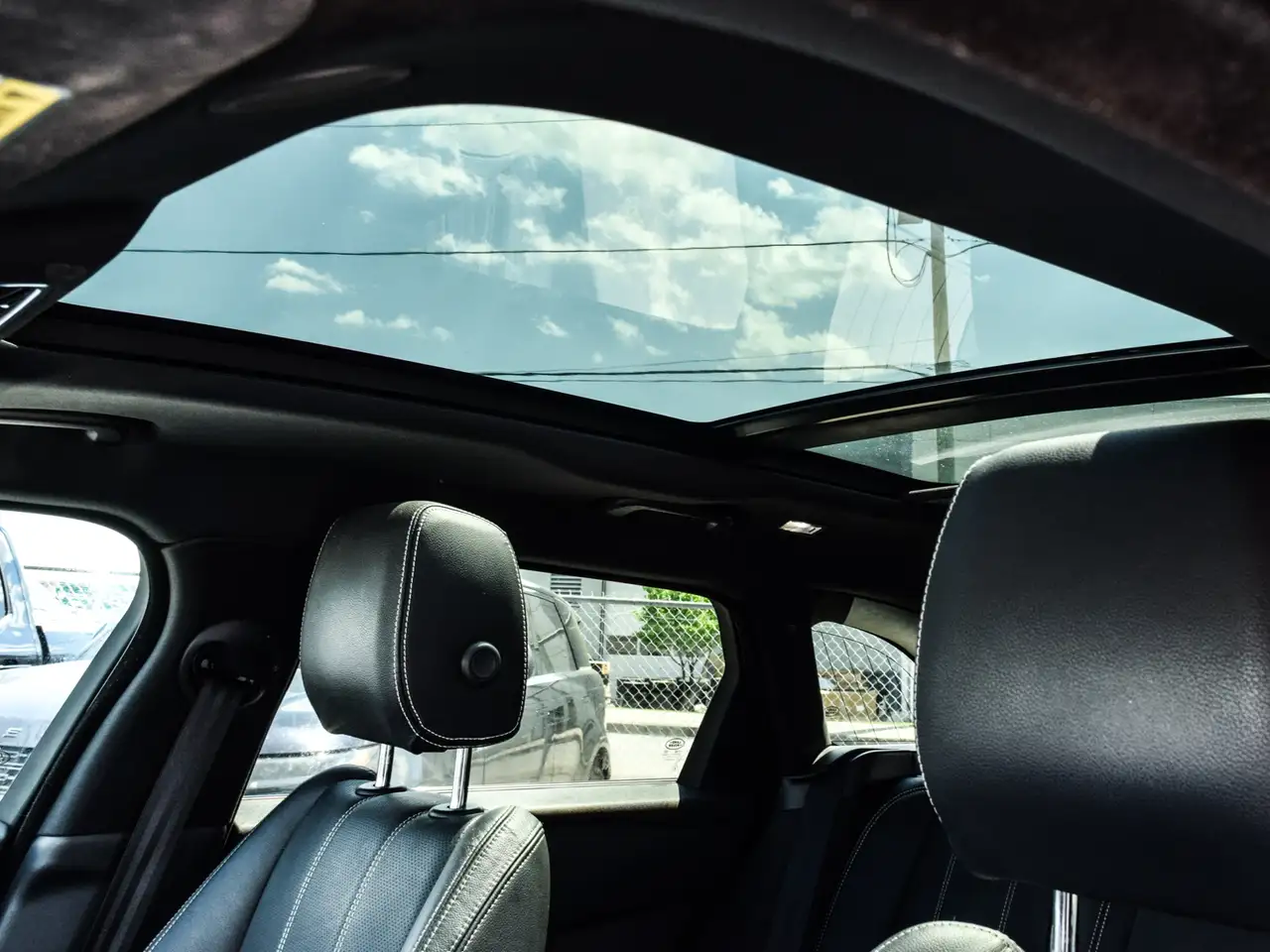 Land Rover Range Rover Velar снимка Land Rover Range Rover Velar