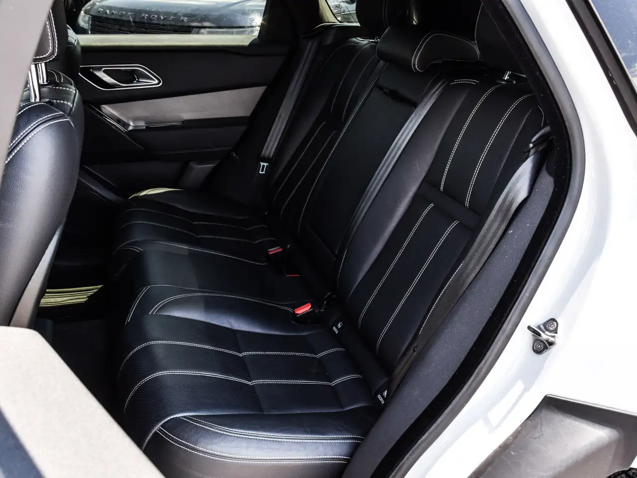 Land Rover Range Rover Velar снимка Land Rover Range Rover Velar