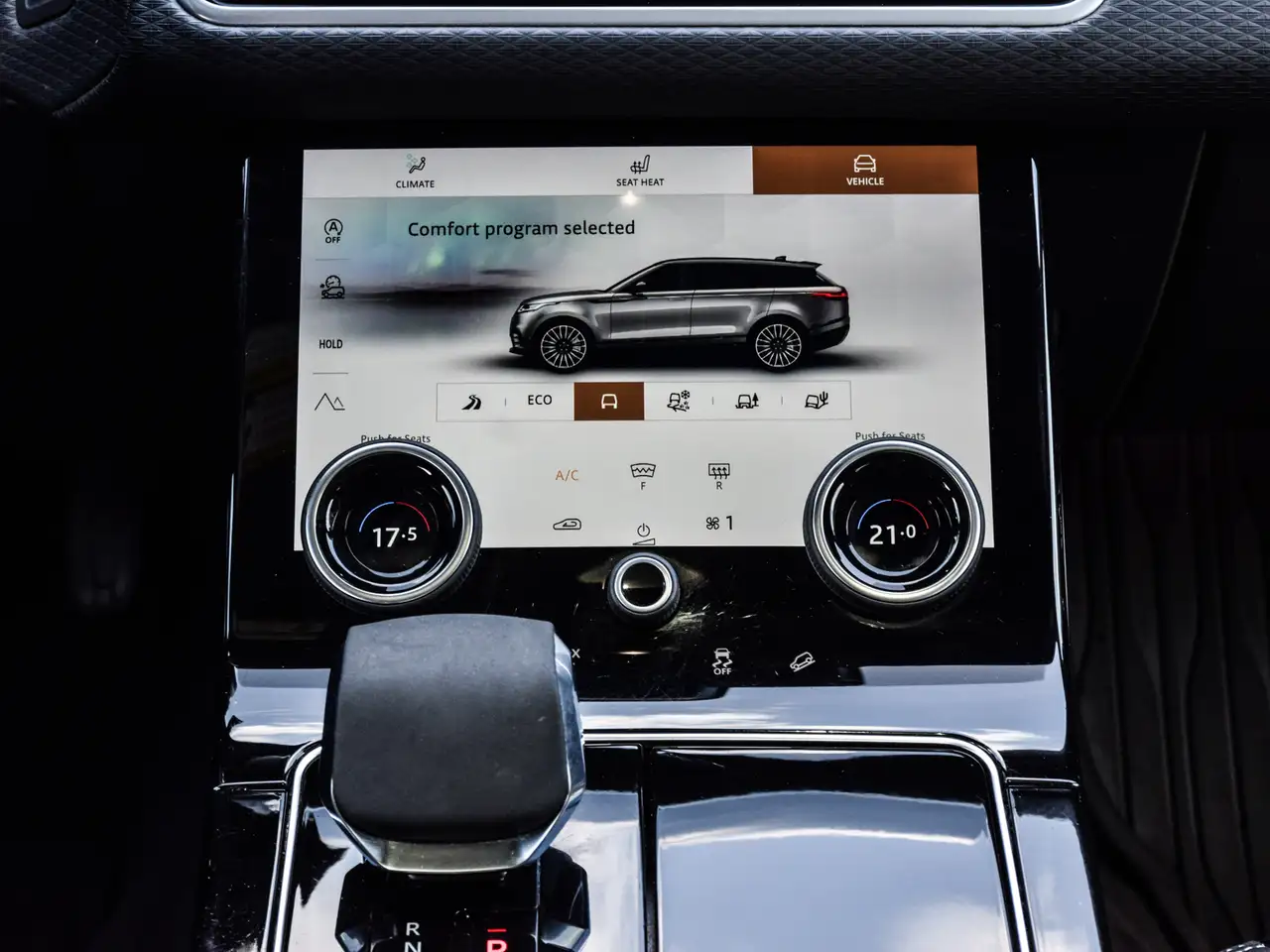 Land Rover Range Rover Velar снимка Land Rover Range Rover Velar
