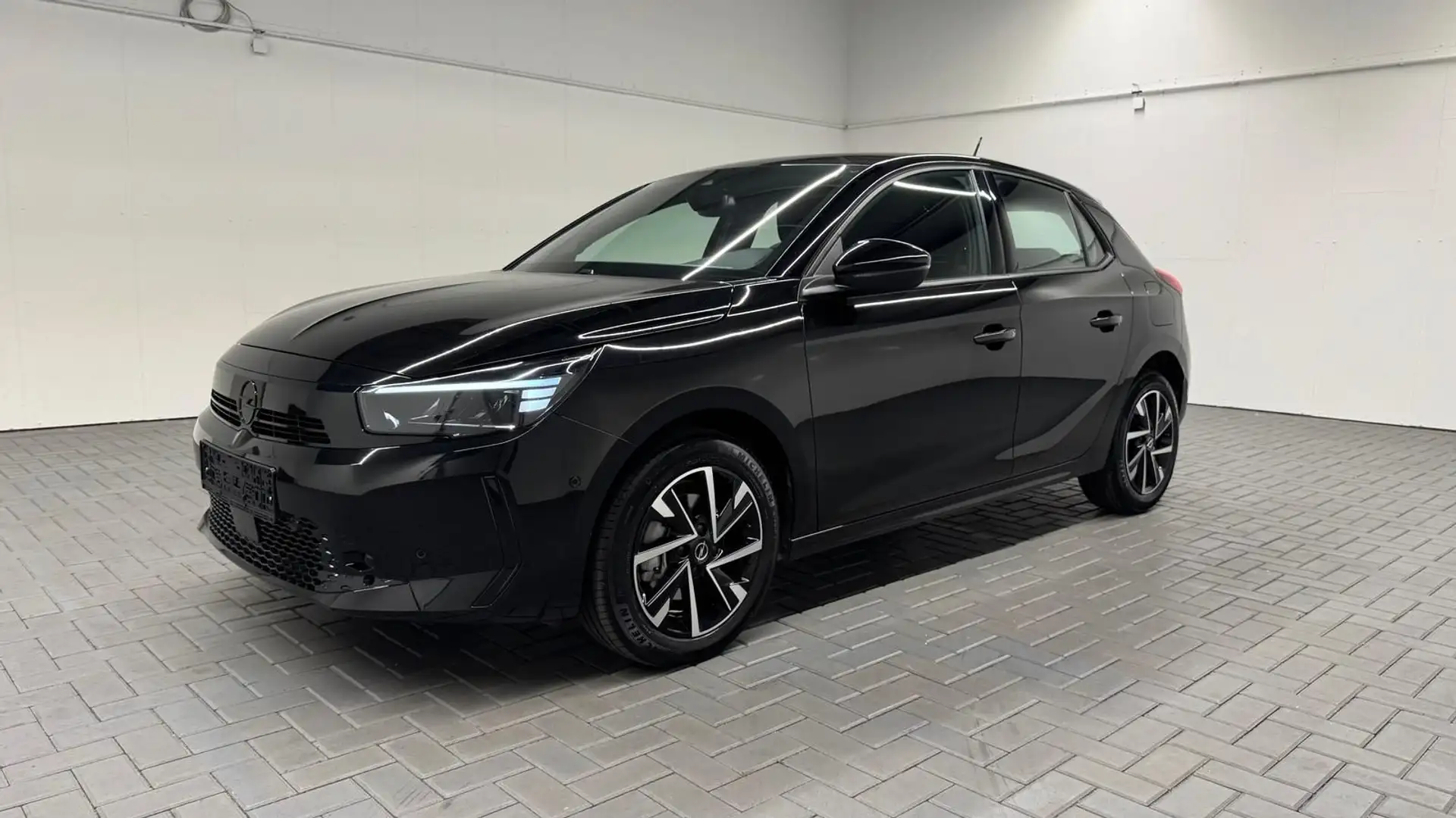 Opel Corsa F GS LED/Carplay/PDC/Kam/VirCo/DAB/16-LM Schwarz - 1