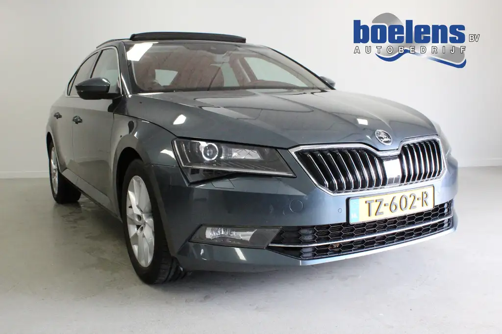 Skoda Superb 2018 из Европы — купить под ключ