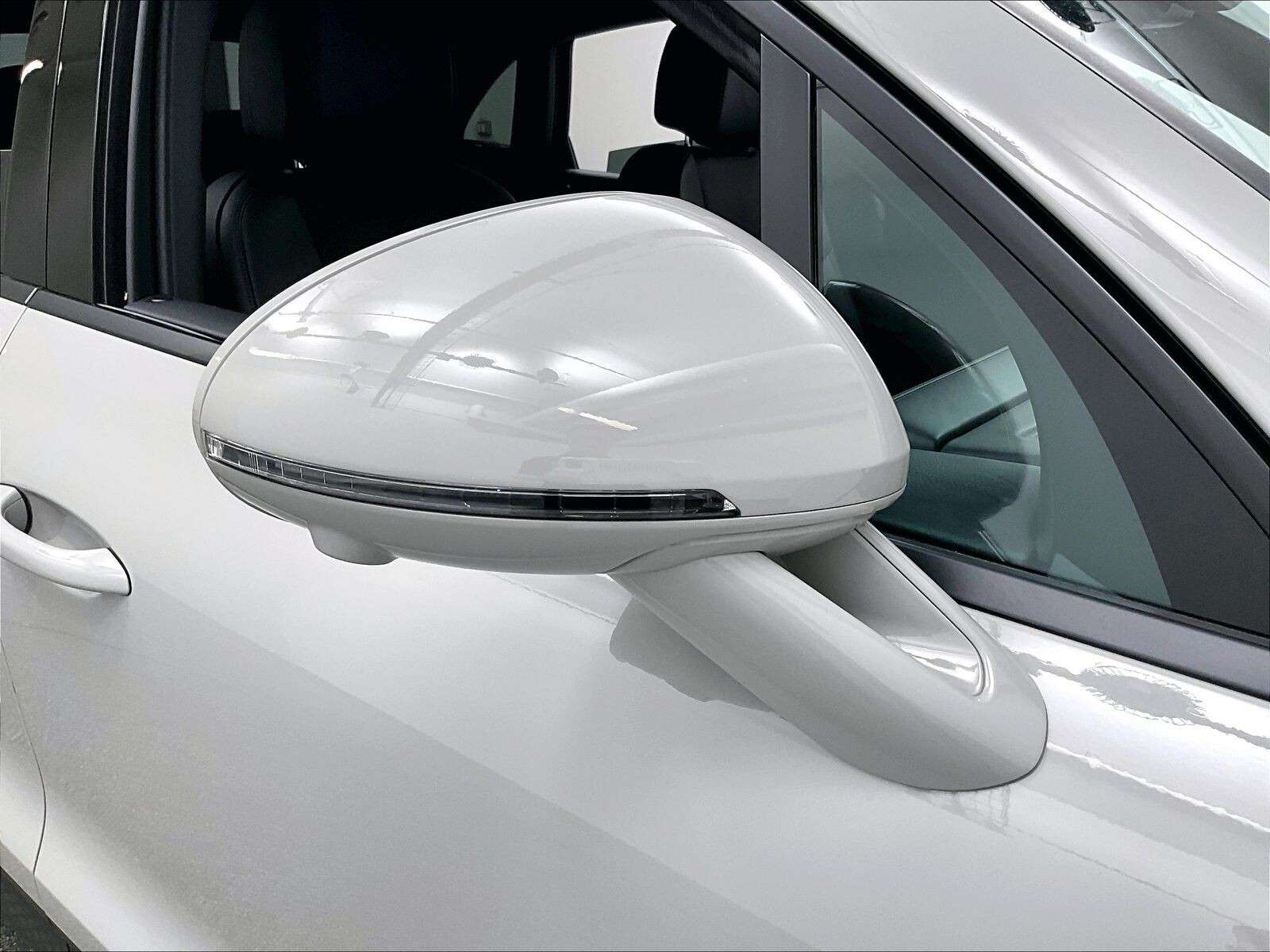 2023 Porsche Macan AWD thumb 33