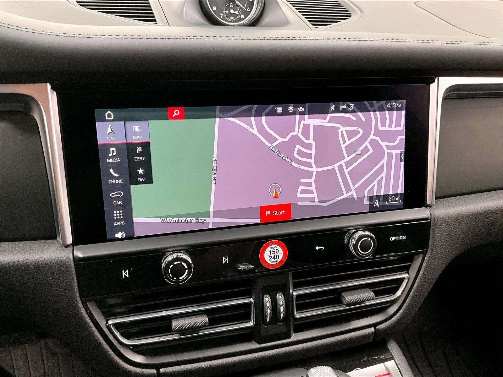 2023 Porsche Macan AWD thumb 24