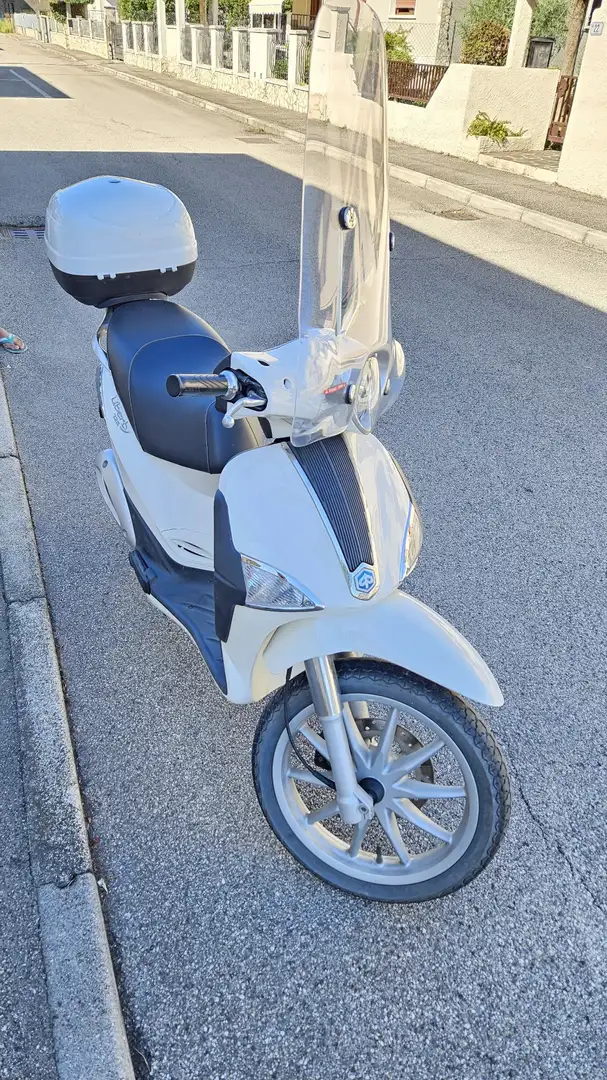 Piaggio Liberty 125 Blanc - 1