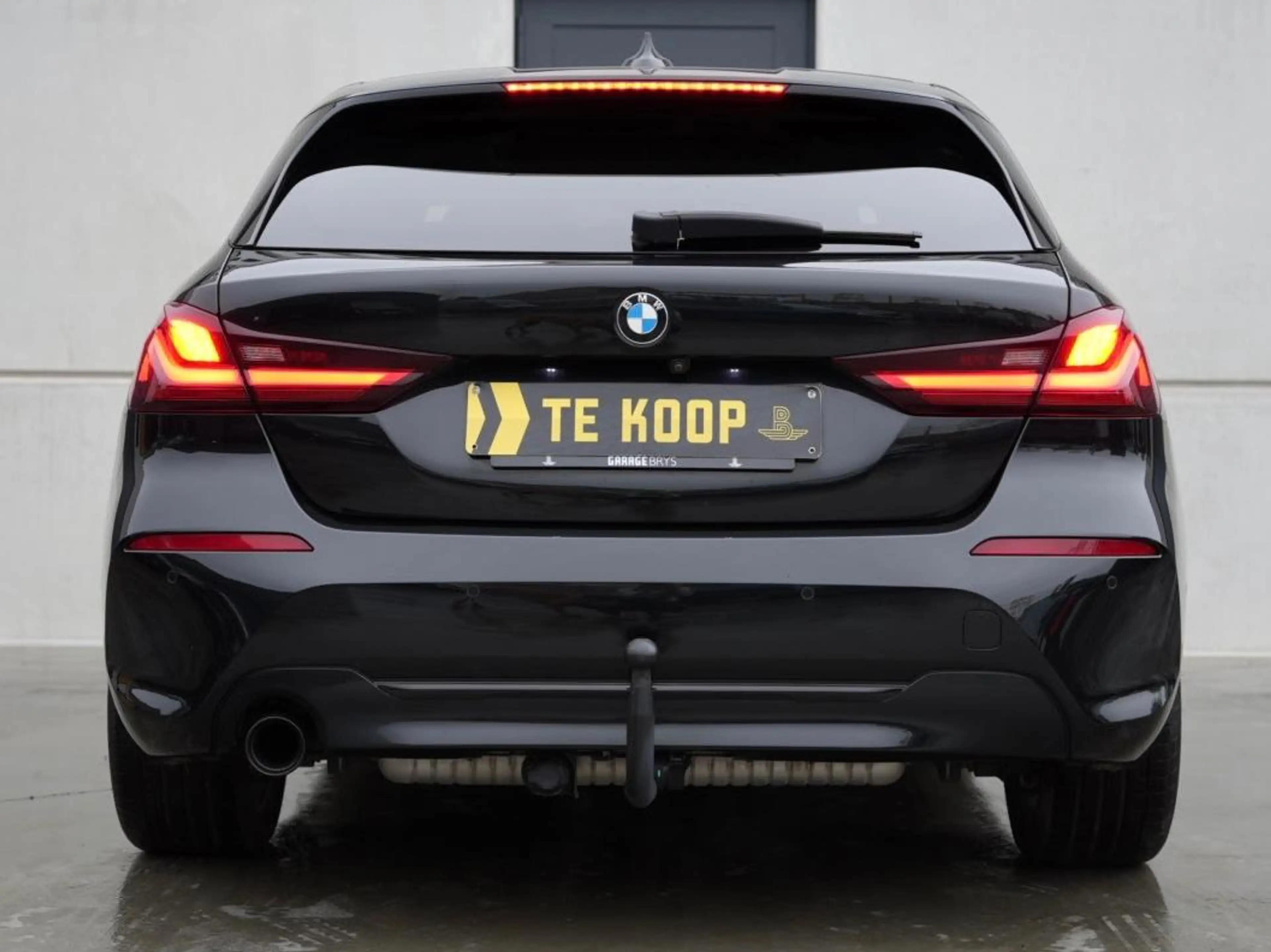 BMW 118 CarPlay | Panoramadak | Leder | Trekhaak | LED | Live Cockpit Pro | Driving Assistant — photo 11
