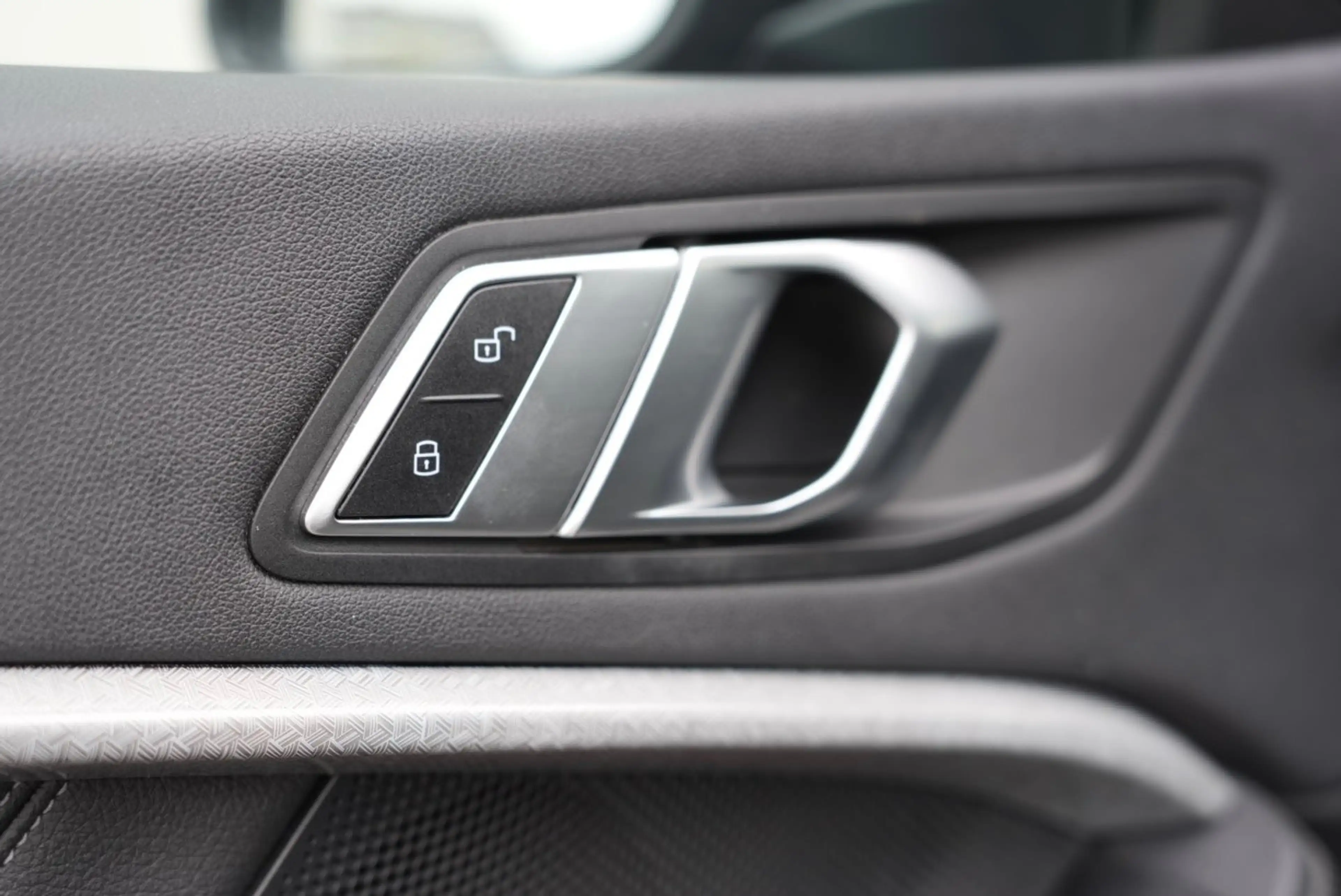 BMW 118 CarPlay | Panoramadak | Leder | Trekhaak | LED | Live Cockpit Pro | Driving Assistant — photo 26