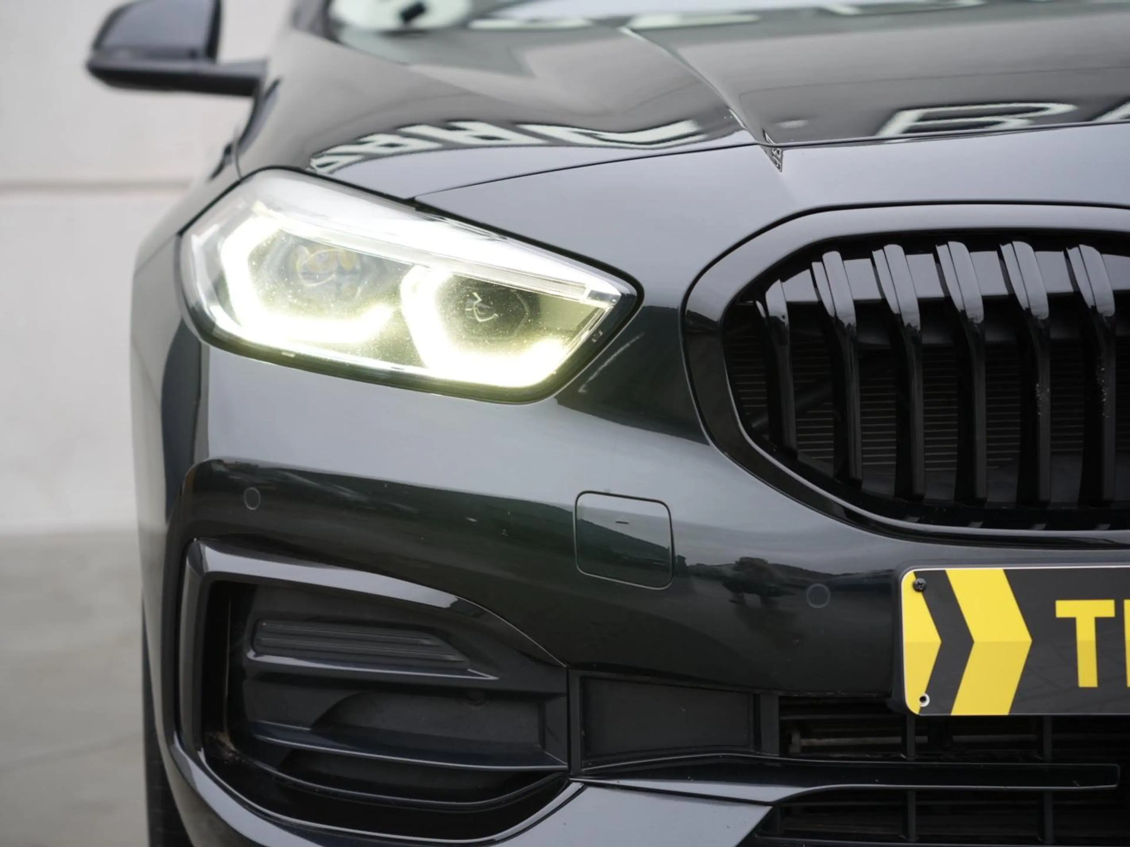 BMW 118 CarPlay | Panoramadak | Leder | Trekhaak | LED | Live Cockpit Pro | Driving Assistant — photo 6