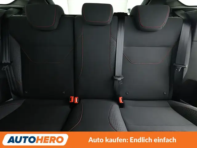 Ford Focus view 15