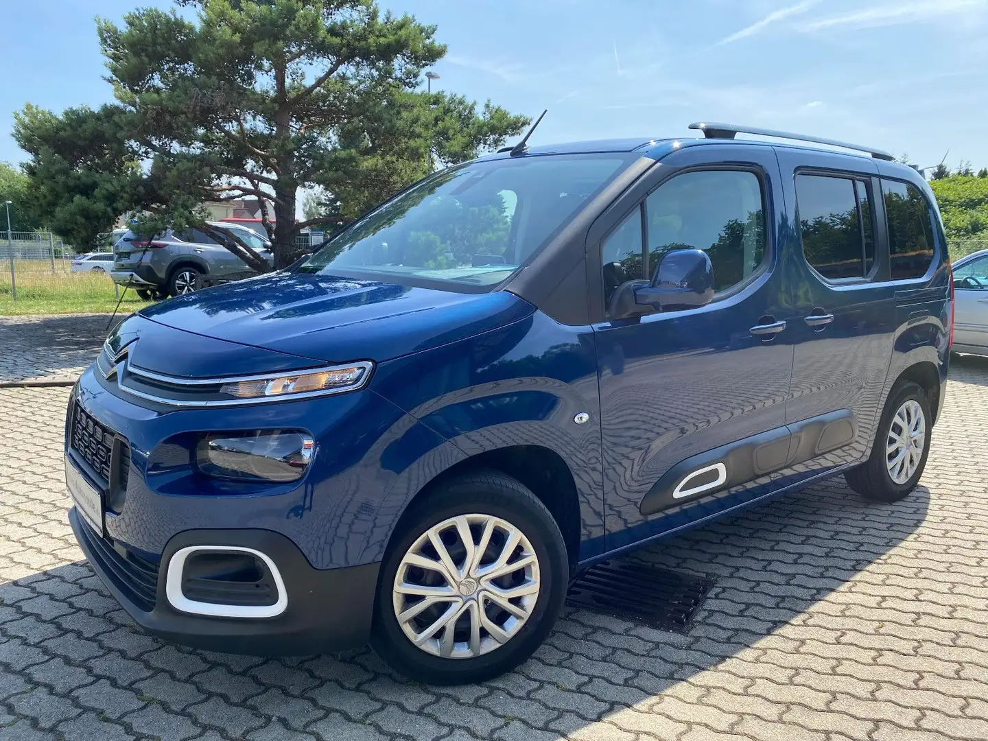 Citroen Berlingo Live M Blau - 1