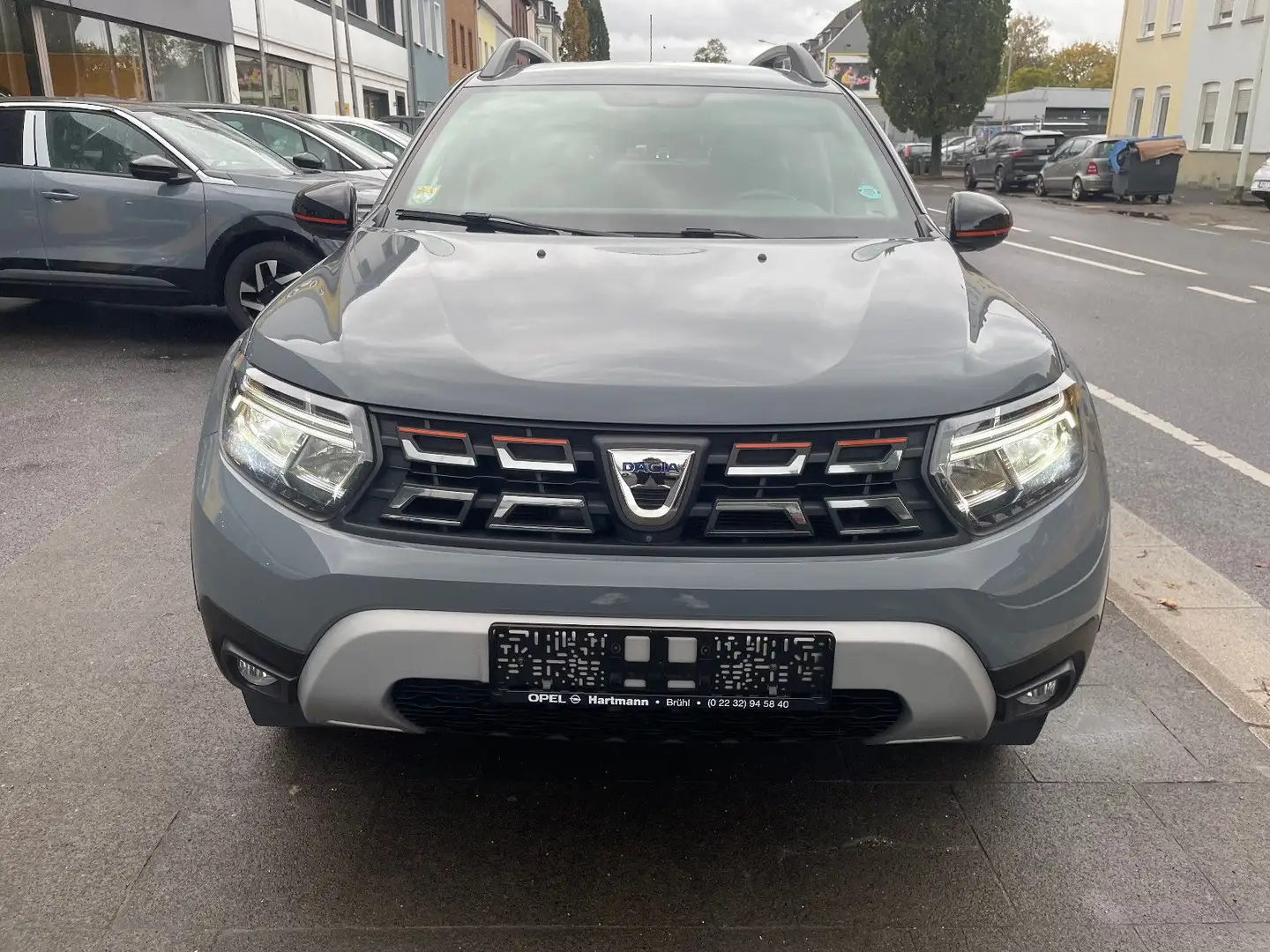 Dacia Duster II Extreme VOLLLEDER +2 JAHRE GARANTIE+ Grau - 2