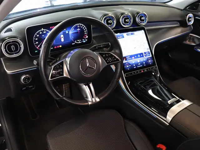 Mercedes-Benz 300 view 9