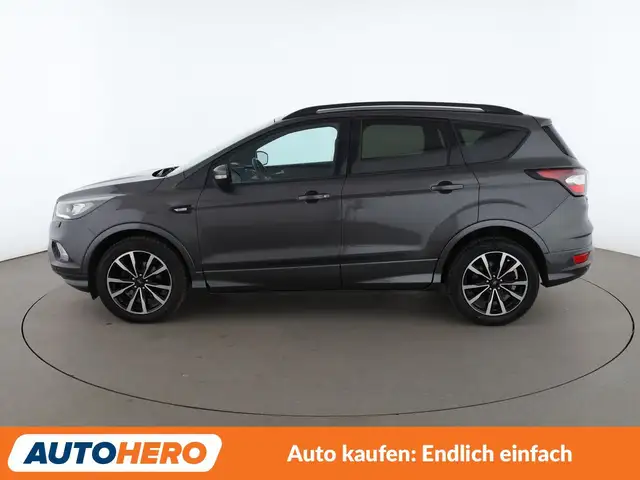 Ford Kuga view 3