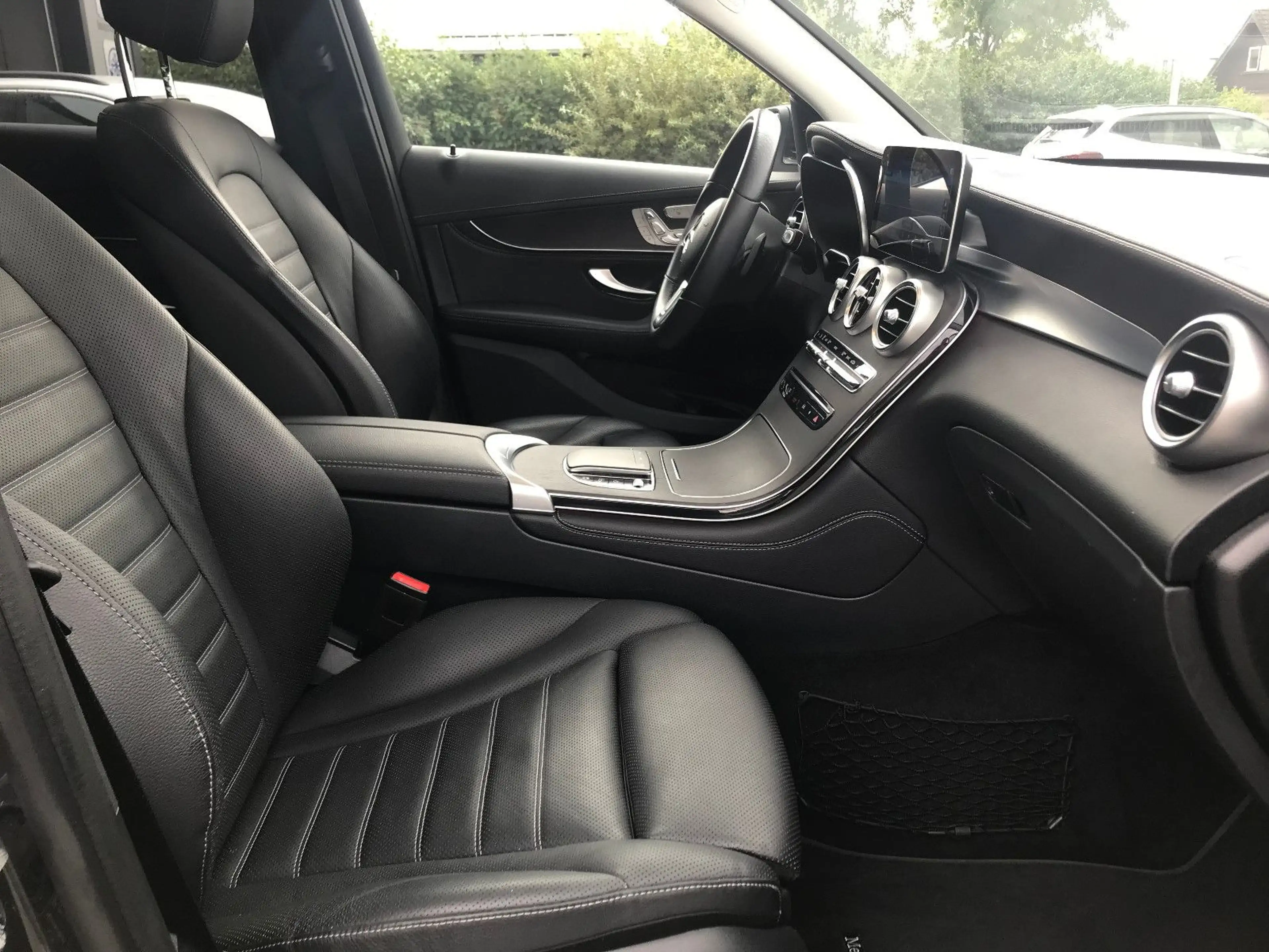 Mercedes-Benz GLC 200 d 4M. Exclusive Pan Leder Mem Wide 360° — photo 10