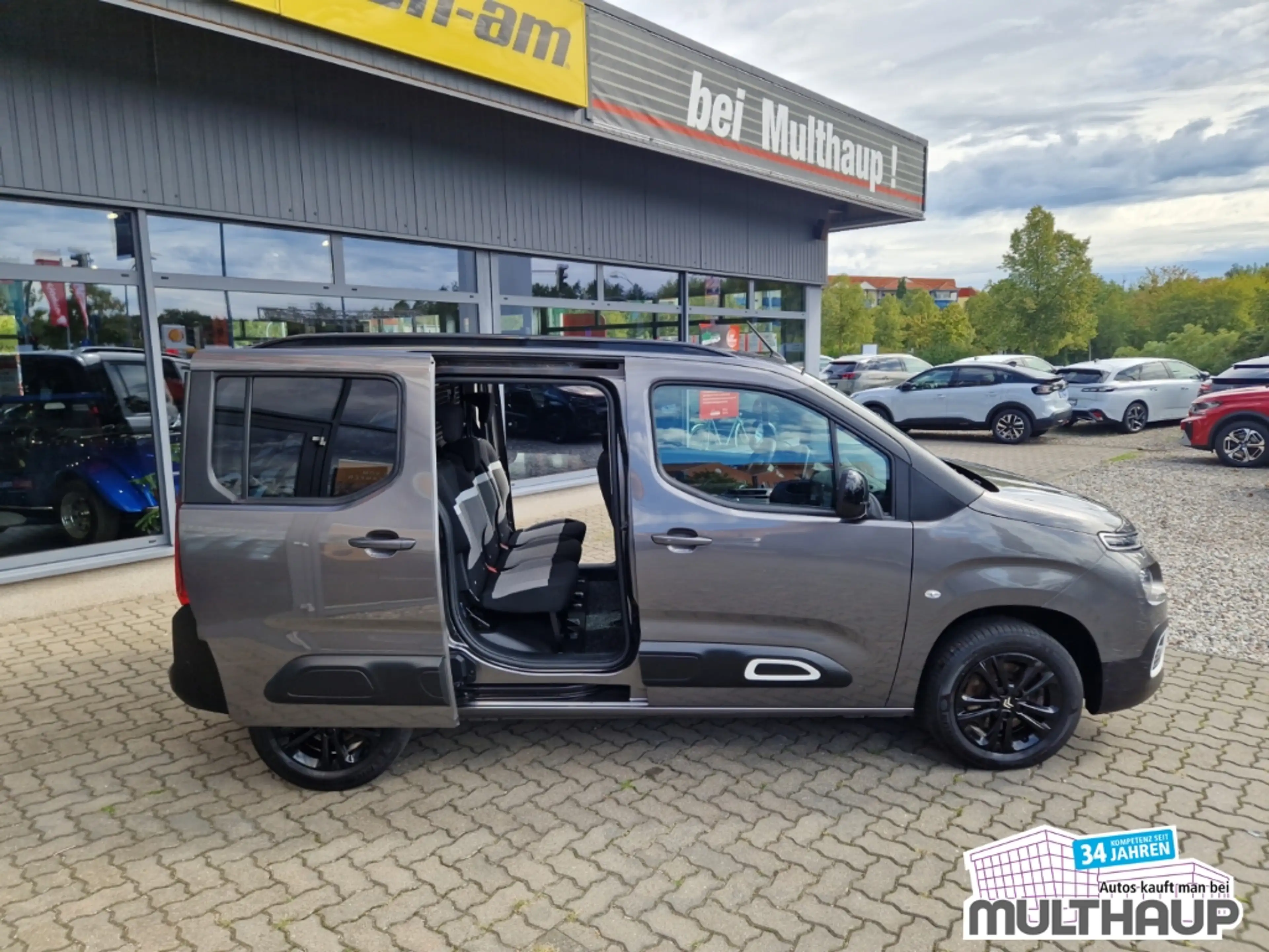 Citroen Berlingo MPV Feel M BlueHDi 130 EAT8 — photo 6