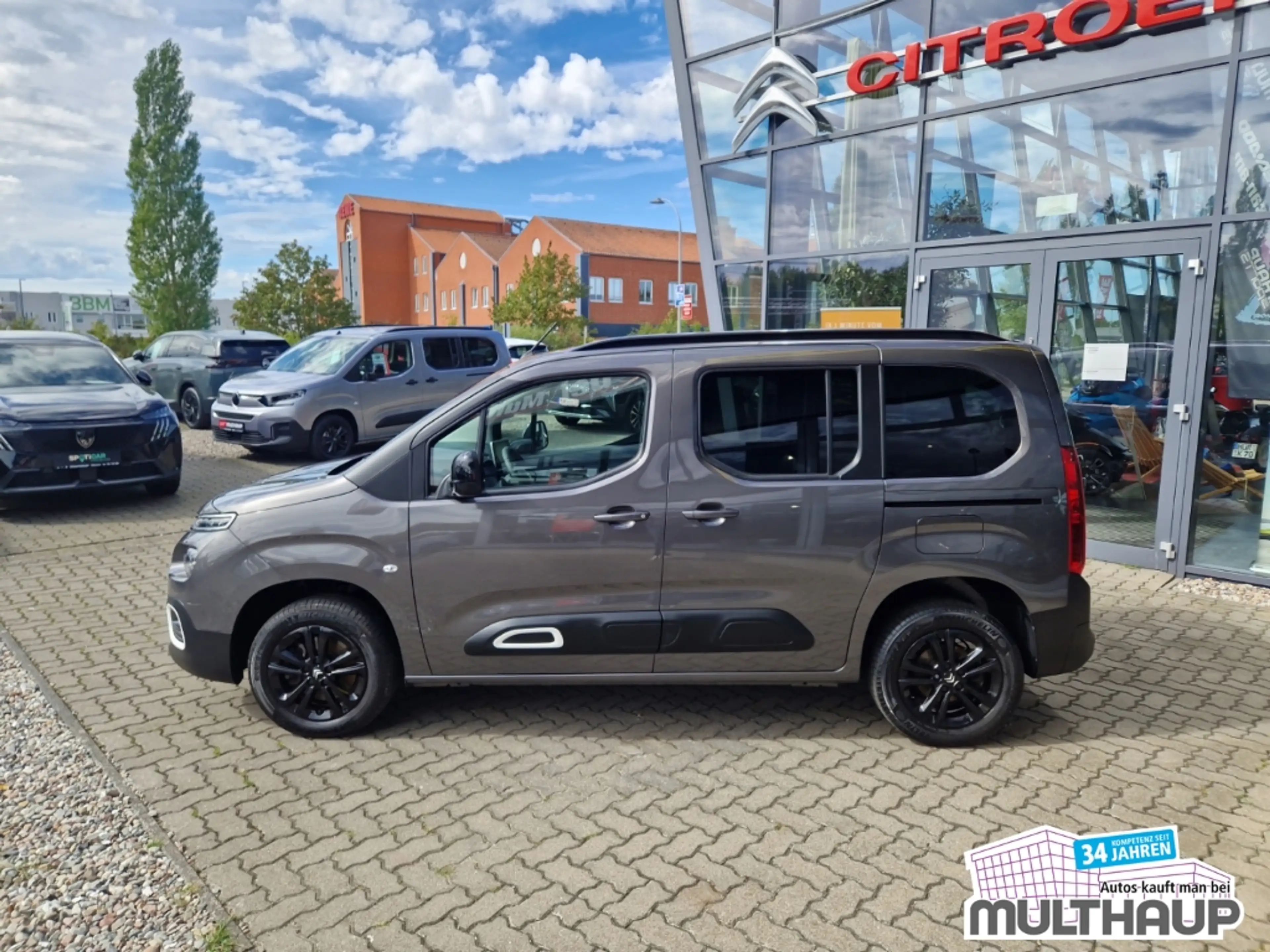 Citroen Berlingo MPV Feel M BlueHDi 130 EAT8 — photo 3