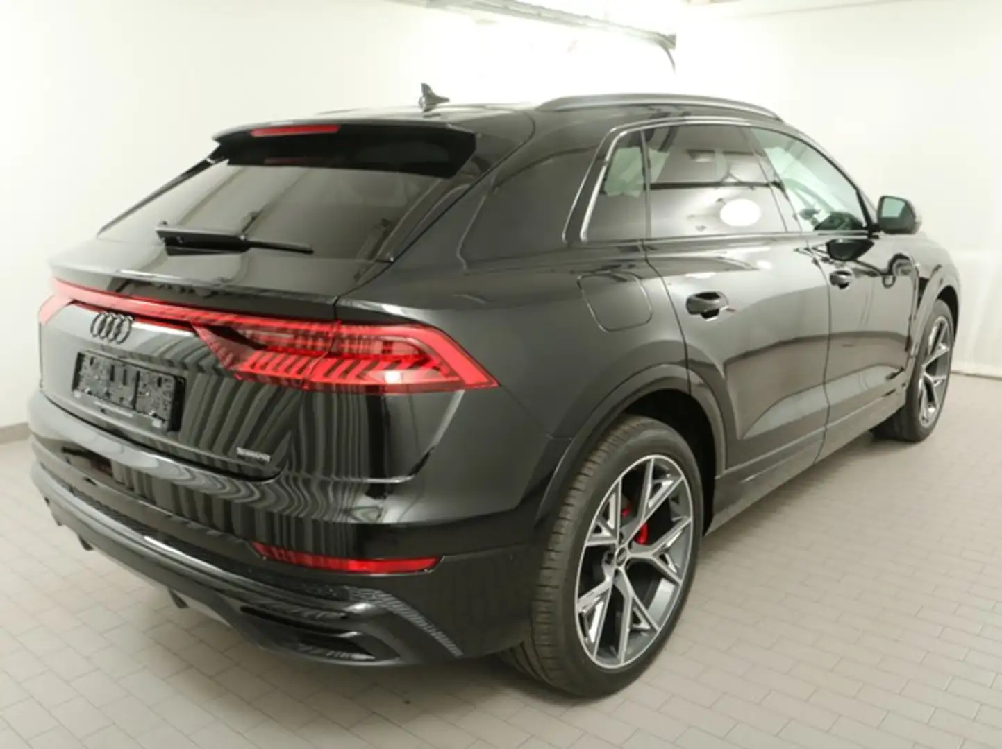 Audi Q8 50 quattro S LINE PANO B&O AHK 360°CAM LM22 Schwarz - 2