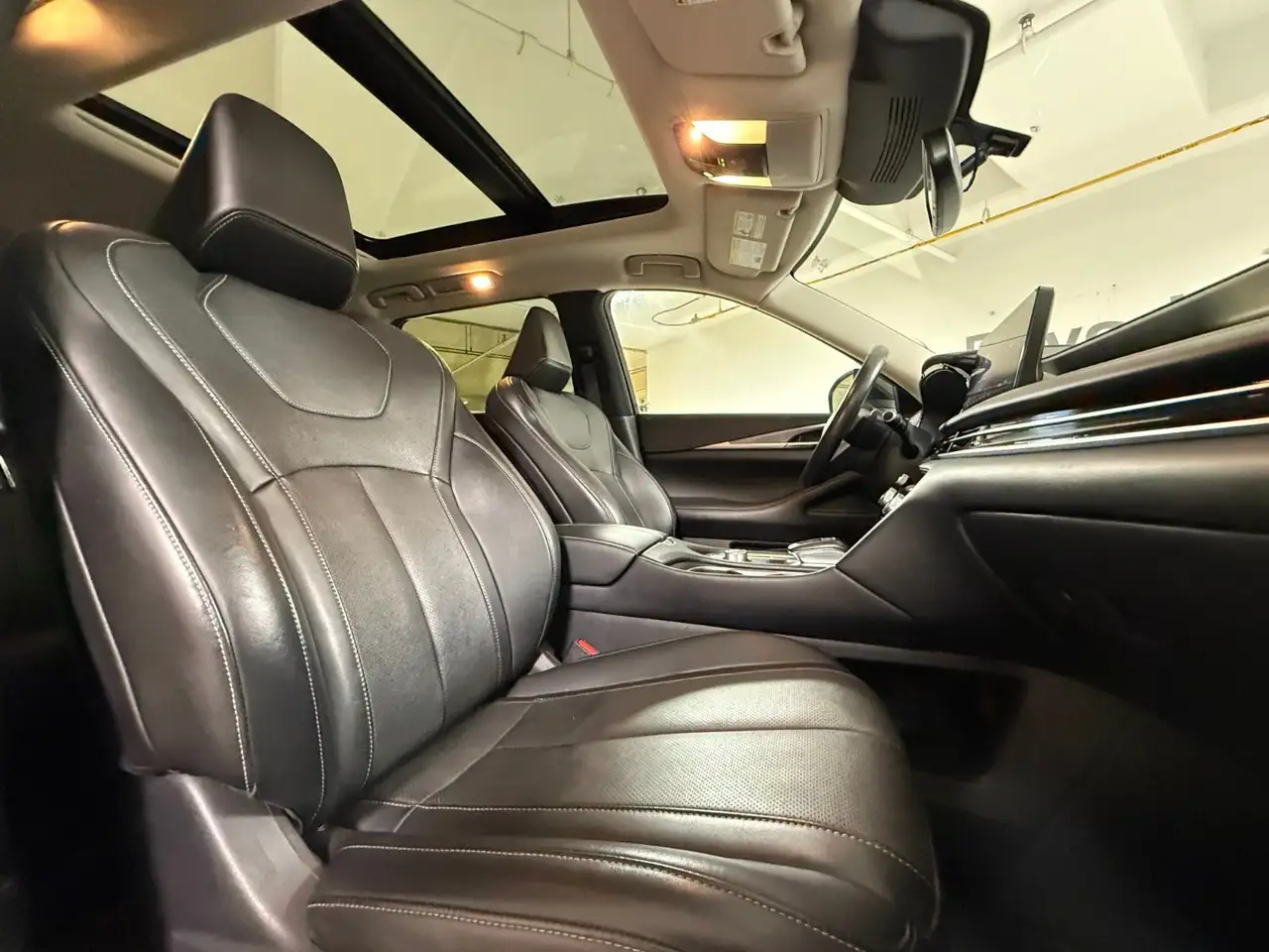 Infiniti QX60 снимка Infiniti QX60