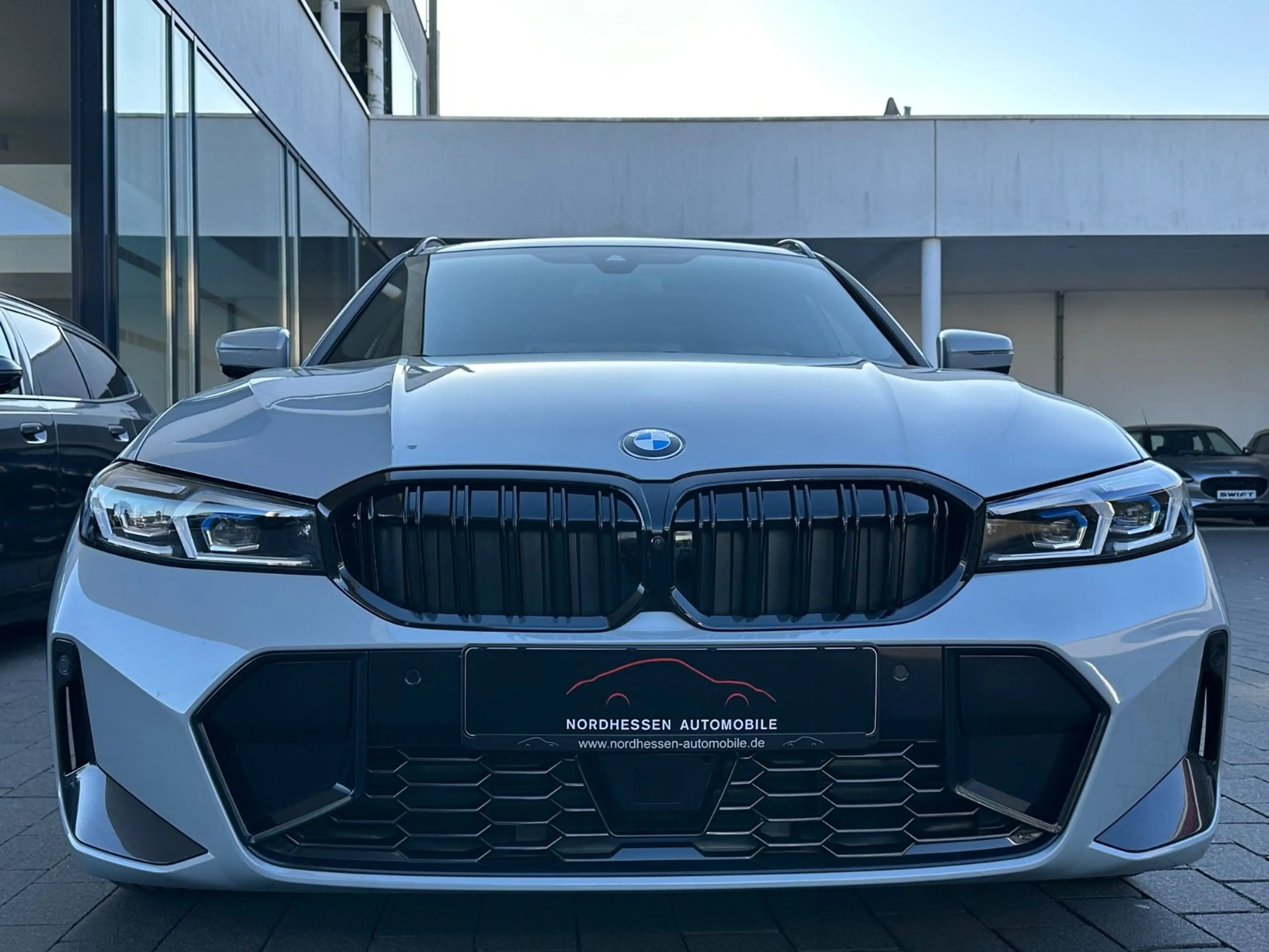 BMW 330 i xDrive Touring M Sport | Panorama | AHK — photo 5