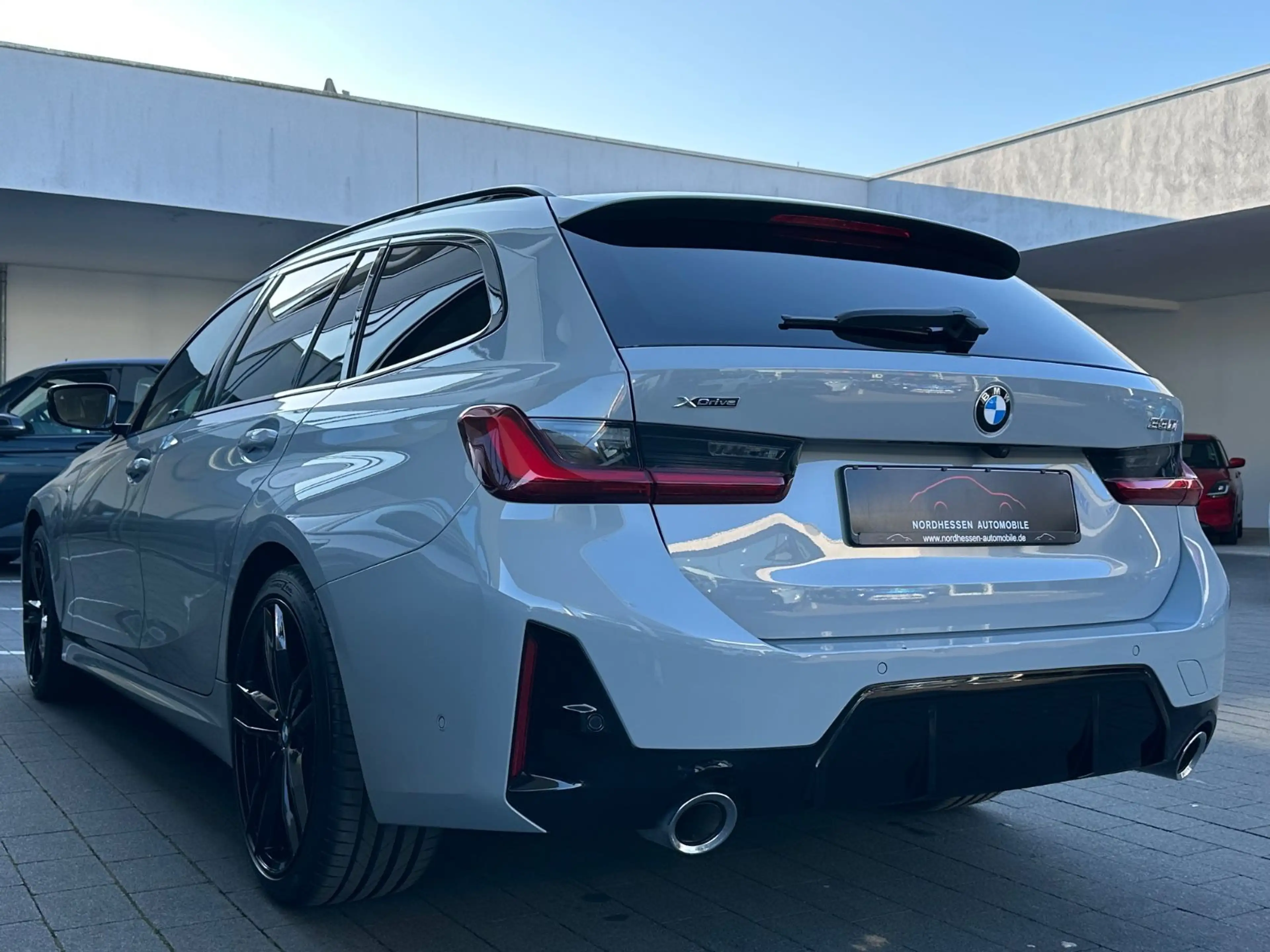 BMW 330 i xDrive Touring M Sport | Panorama | AHK — photo 3
