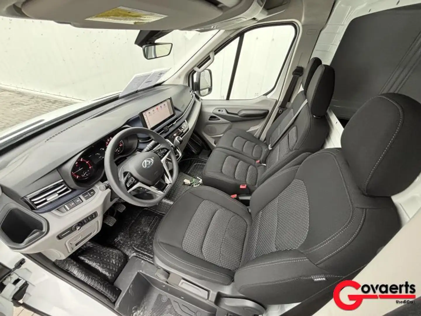 Maxus Deliver 9 2.0L L3H2 Luxury 147 PK Gris - 2