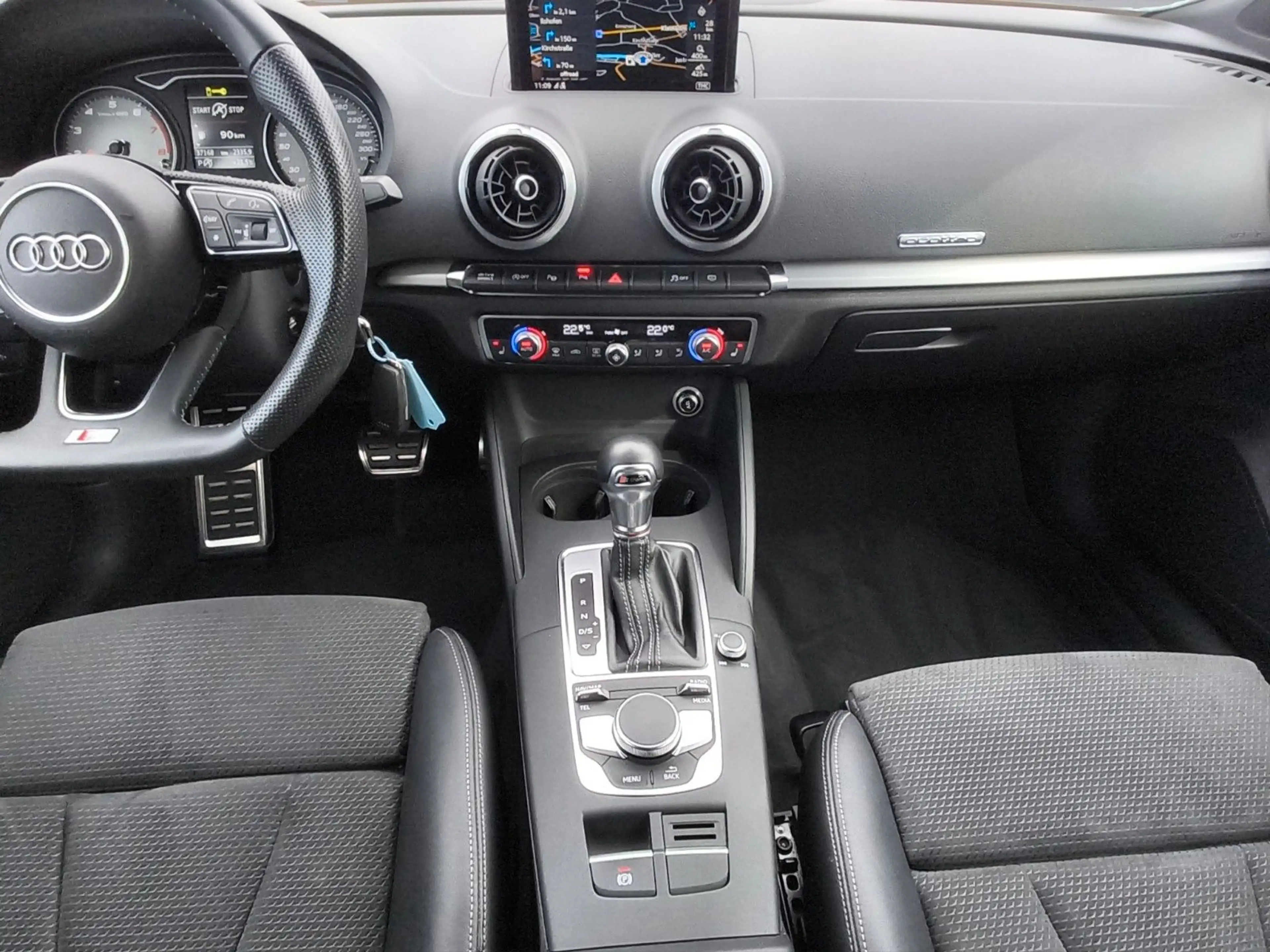 Audi S3 Sportback 2.0 TFSI quattro *RFK *NAVI *SHZ — photo 13