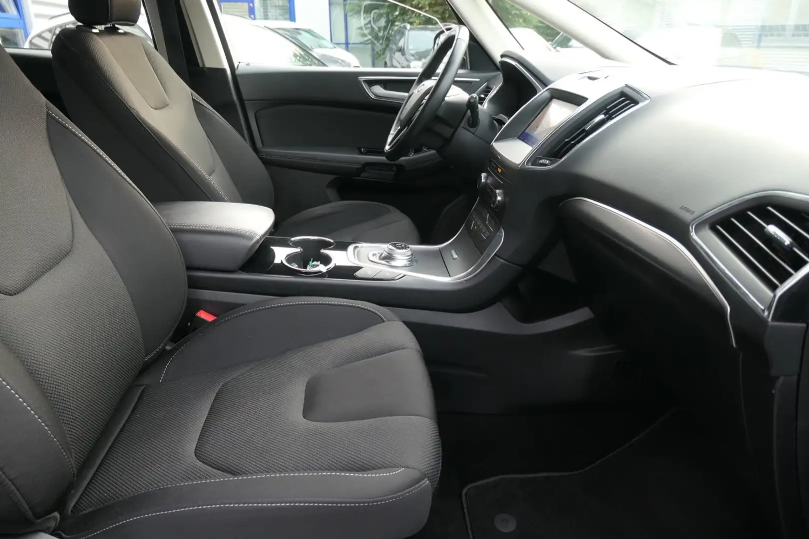 Ford S-Max 2.0 EcoBlue Aut. TITANIUM 7 Sitzer Noir - 2