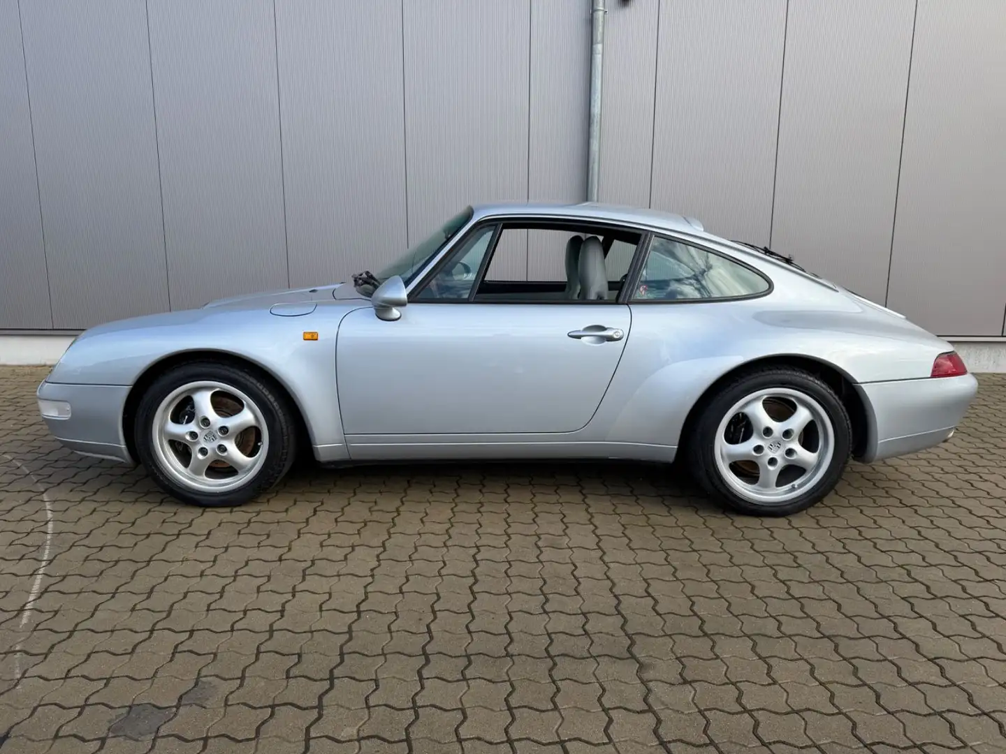 Porsche 993 911 Carrera Coupe !Schalter, Service neu, DE! Argent - 2