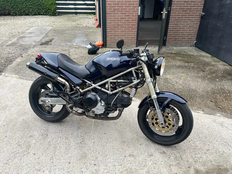Ducati Monster 900 - foto 6