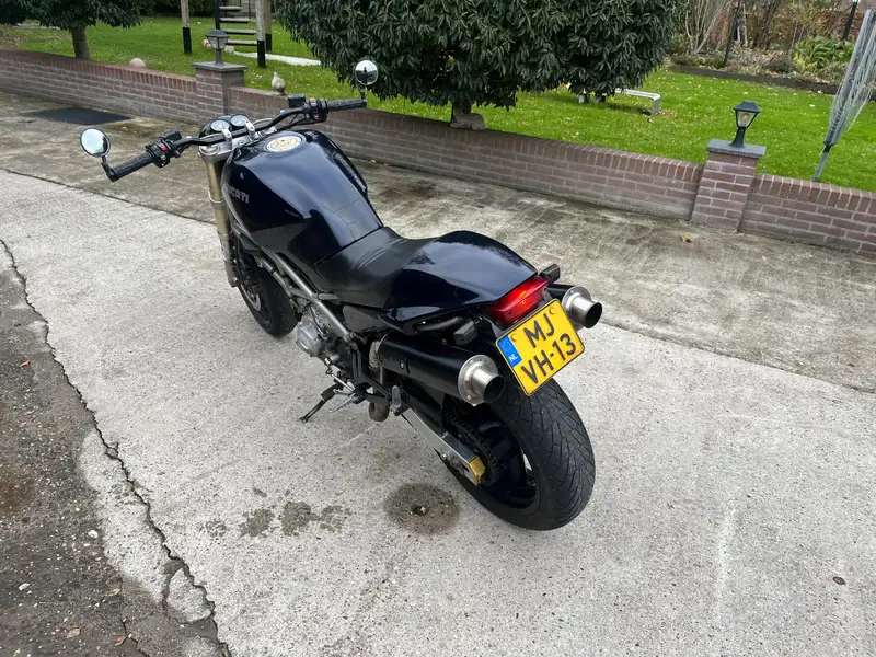 Ducati Monster 900 - foto 3