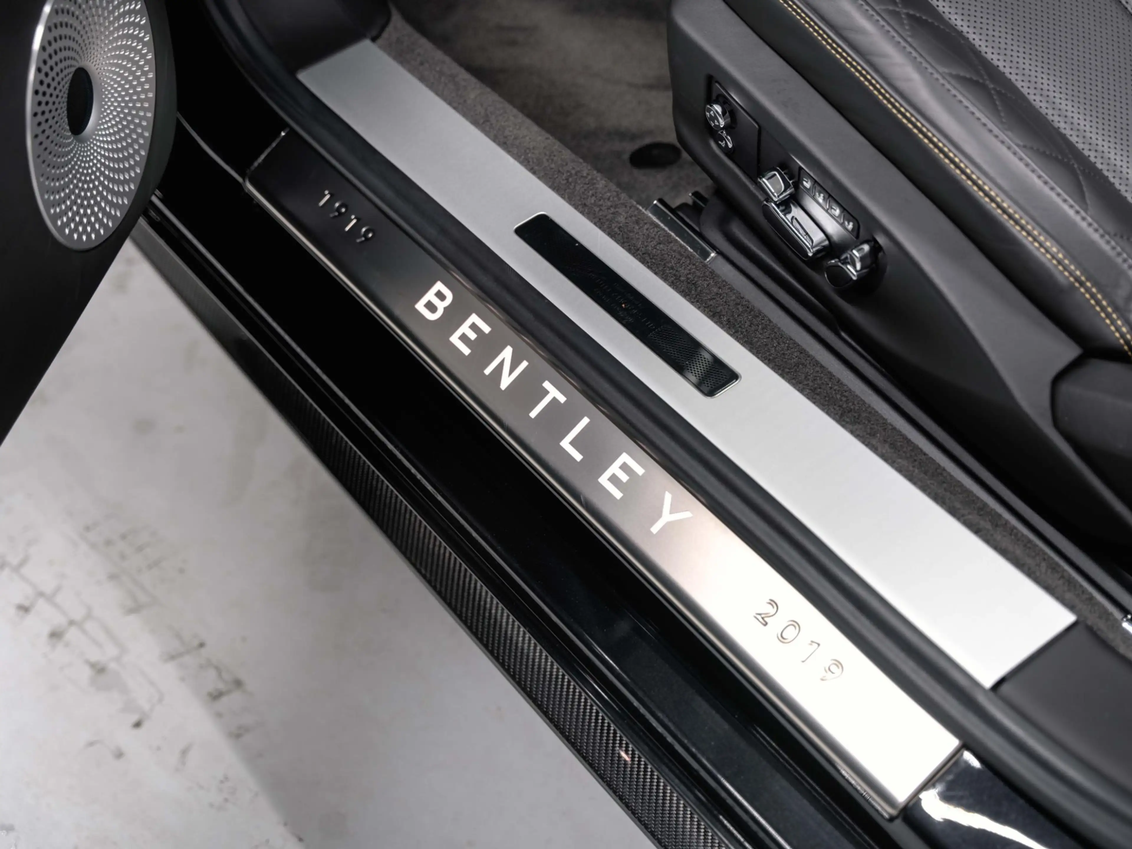 Bentley Continental GTC 4.0 V8 First Edition |CENTENARY SPECIFICATION|B&O| — photo 14