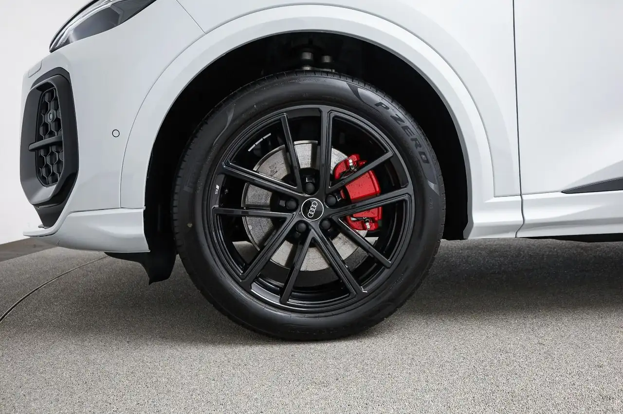 Audi Q5 TDI quattro SLINE*TECHPLUS*MATRIX*M 7