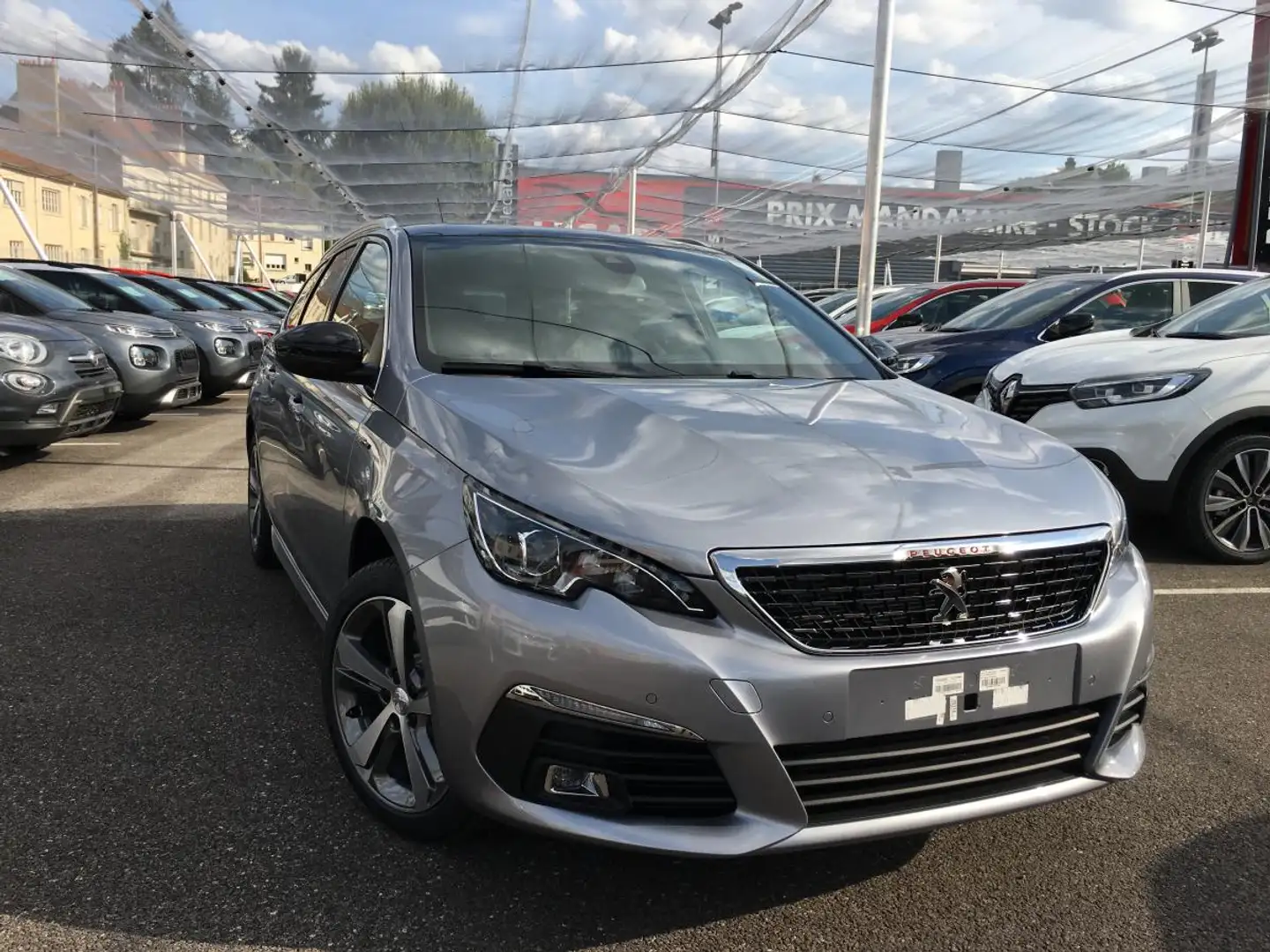 Peugeot 308 II (2) 1.2 PureTech S\u0026S 130 EAT8 GT Line Gris - 1
