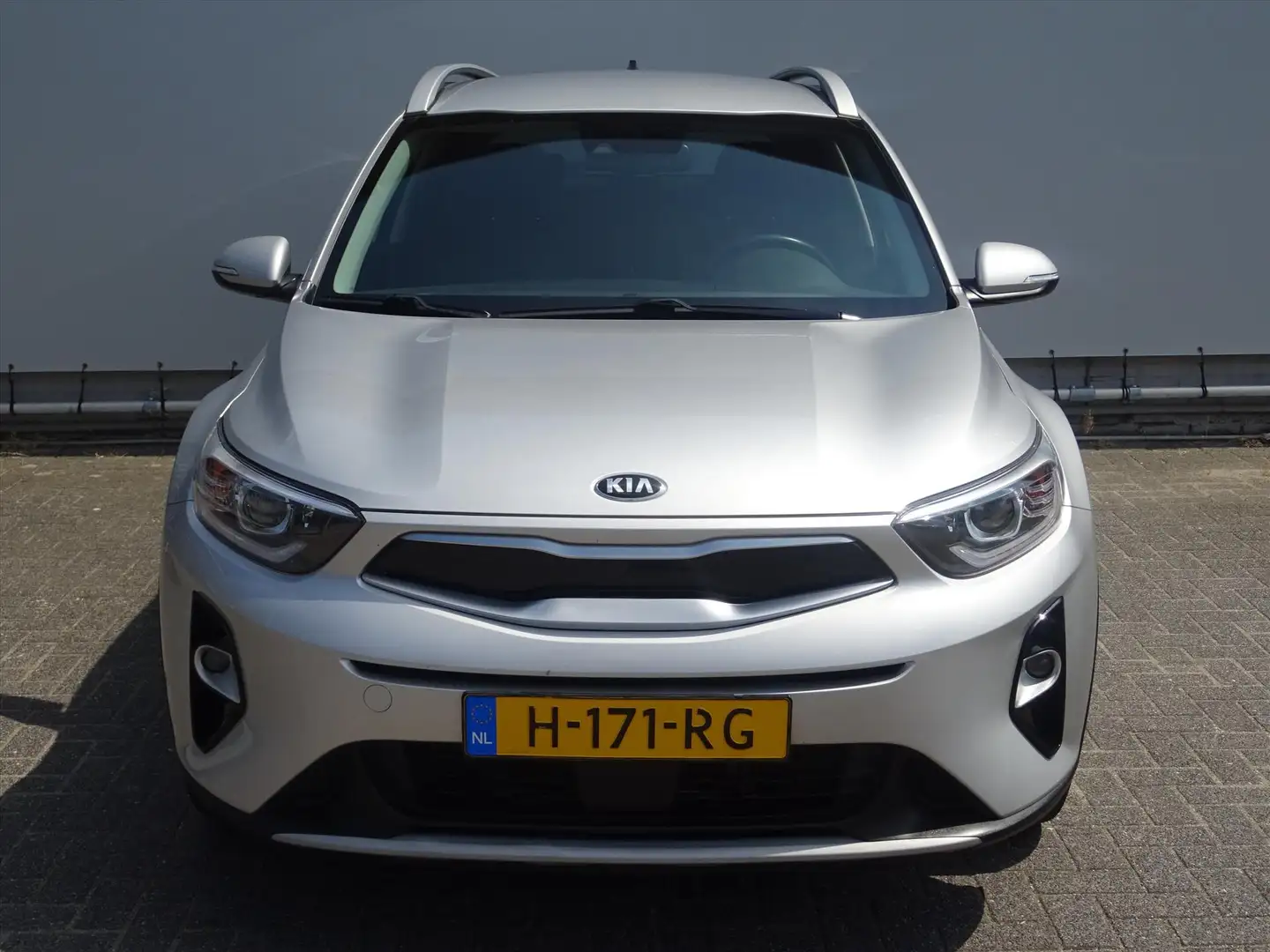 Kia Stonic 1.0 T-GDi 100pk DynamicPlusLine | Navigatie | Crui Grigio - 2