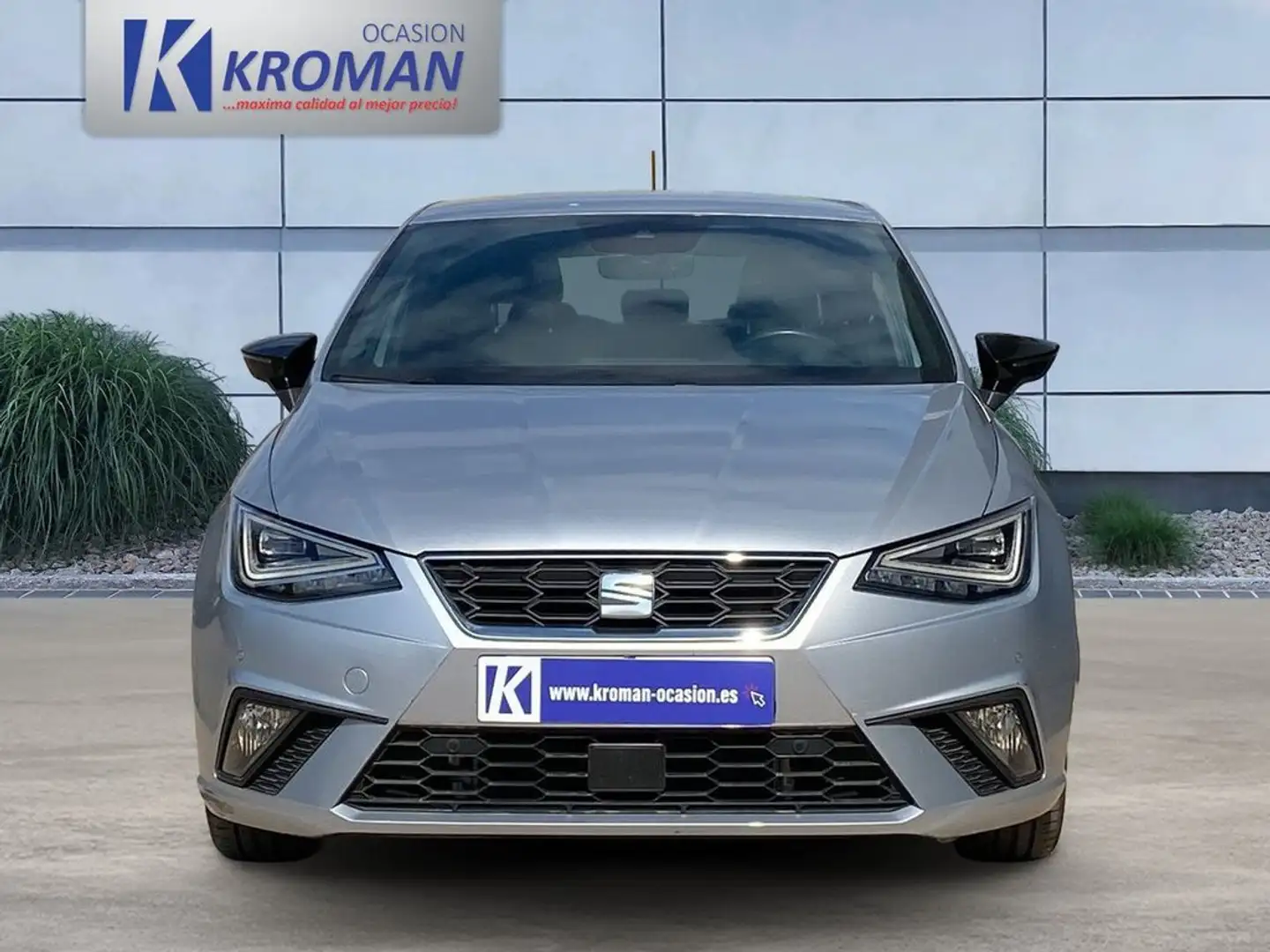 SEAT Ibiza 1.0 TSI 81 KW (110 CV) Start/Stop FR XL Plateado - 2