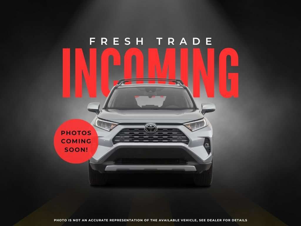2025 Toyota RAV 4 XLE AWD | NO ACCIDENTS | ROOF BARS | SUNROOF