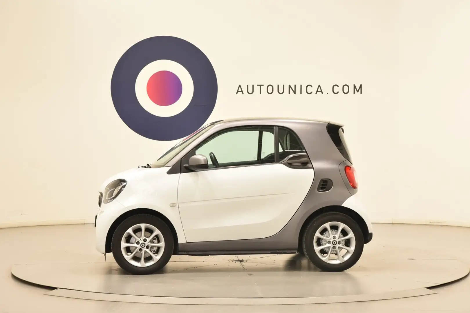 smart forTwo 1.0 BENZINA YOUNGSTER AUTOMATICA TETTO Blanc - 2
