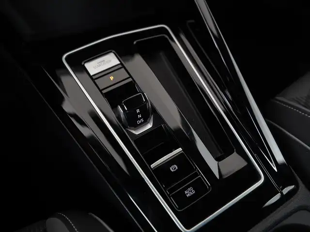 Volkswagen Golf view 10