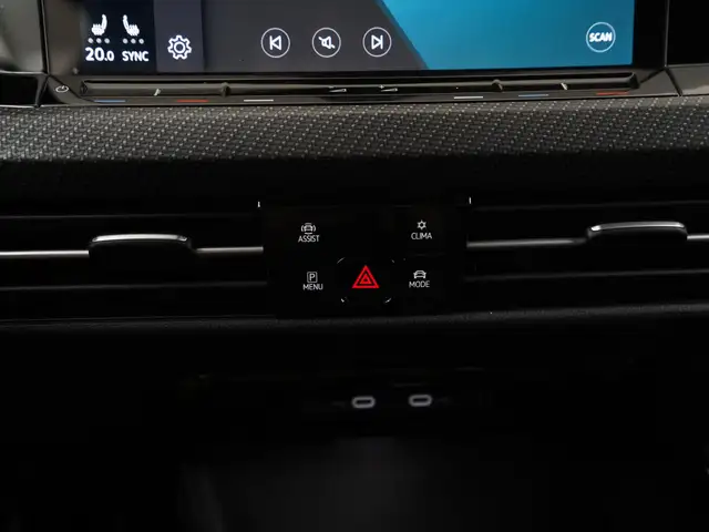 Volkswagen Golf view 11