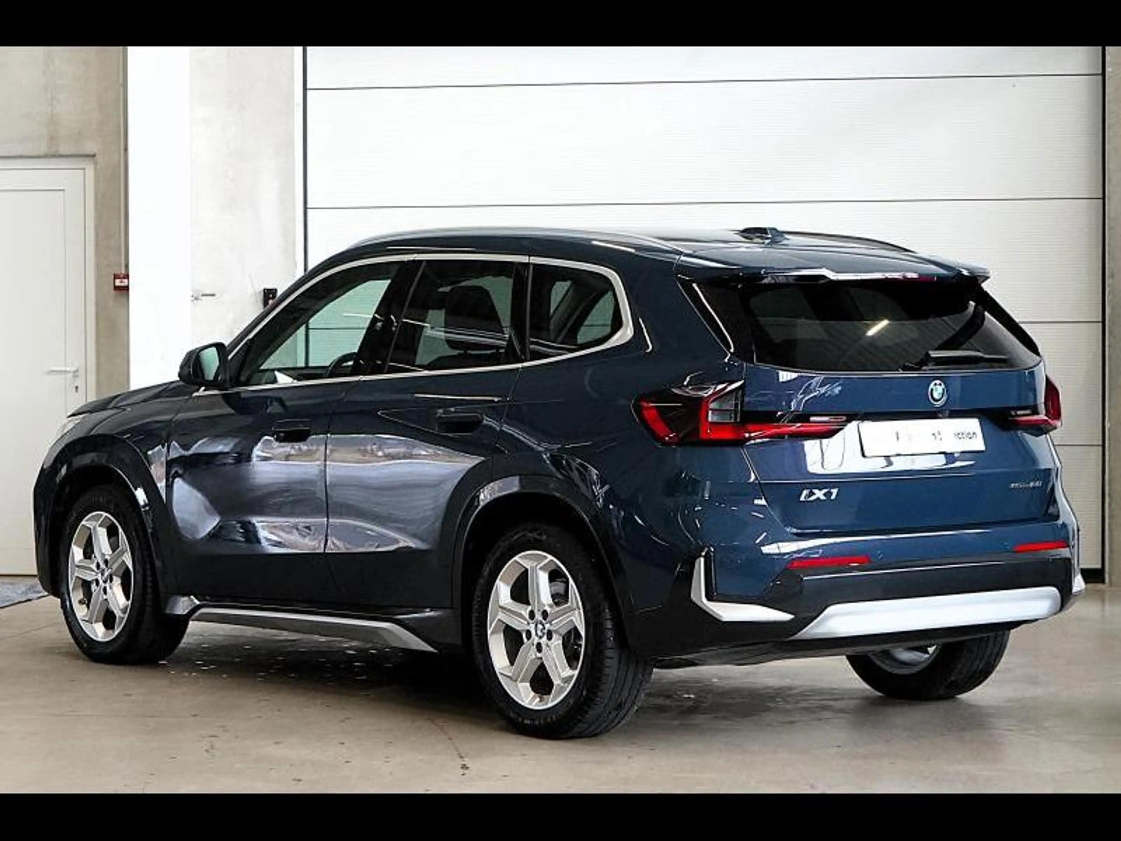 BMW iX1 X-LINE - NAVI - LED - NIGHT DUSK BLUE — photo 5
