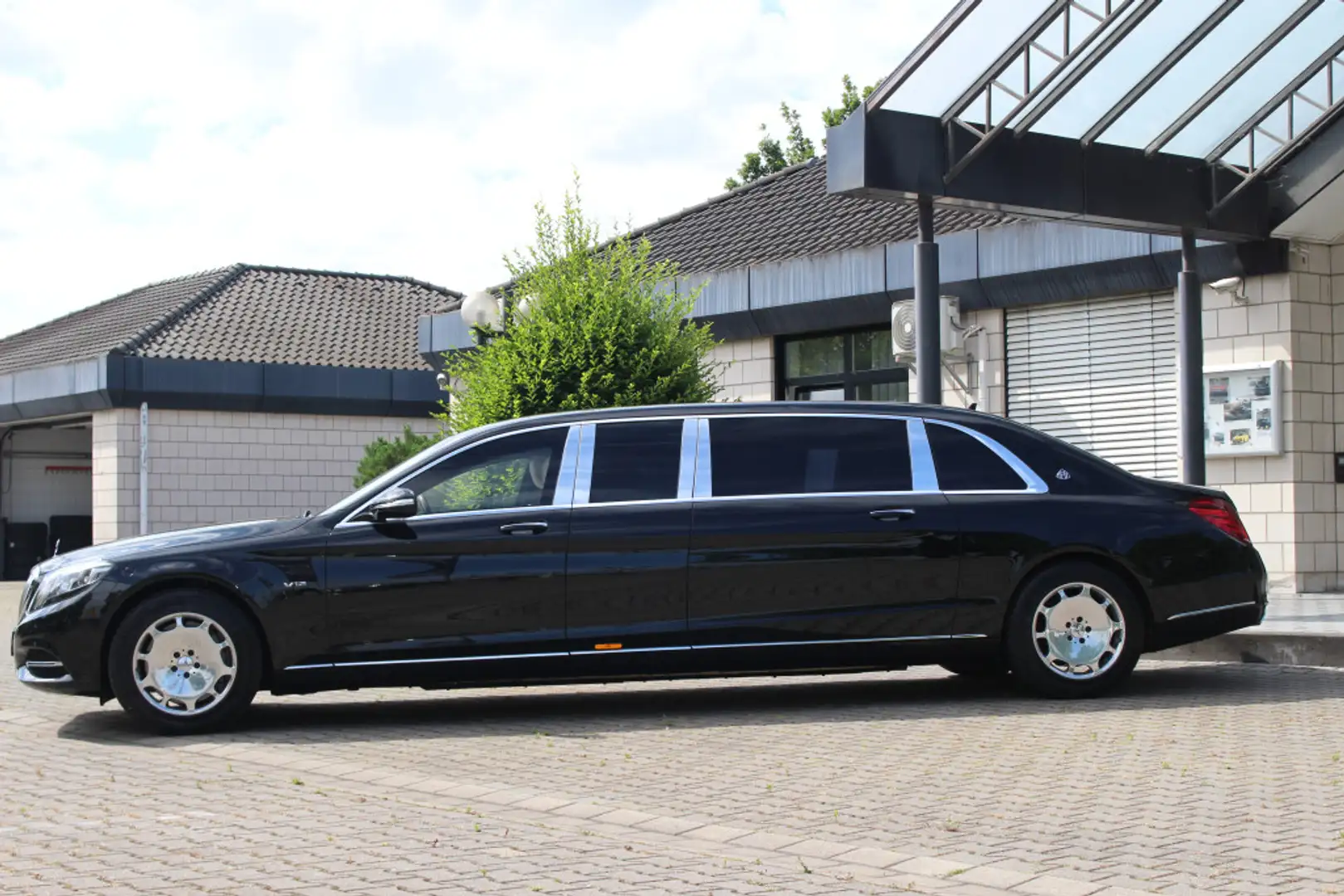 Mercedes-Benz S 600 PULLMAN GUARD VR9 last one world wide Schwarz - 2