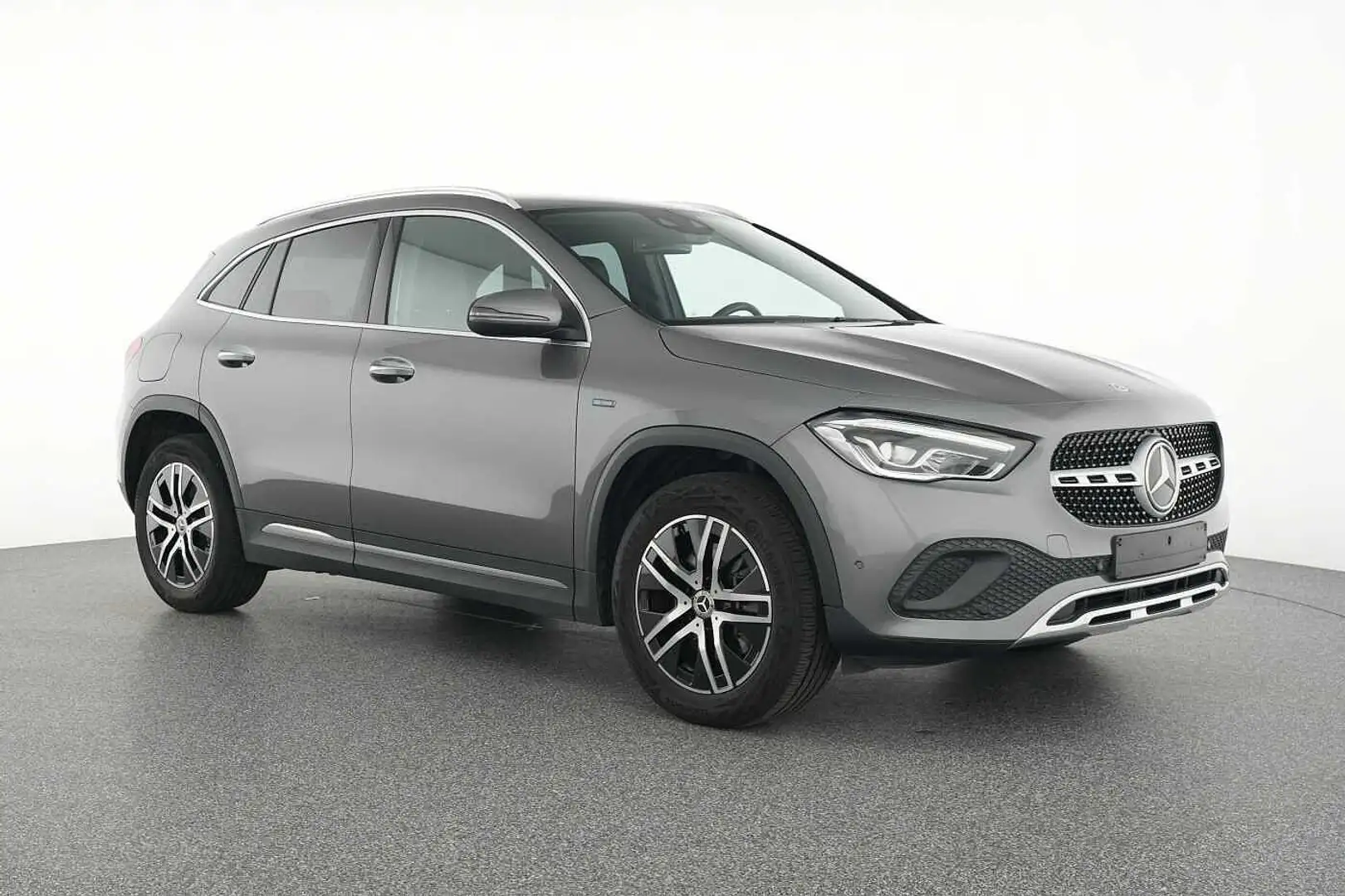 Mercedes-Benz GLA 250 e Hybrid Luxury Line - Attelage Grijs - 2