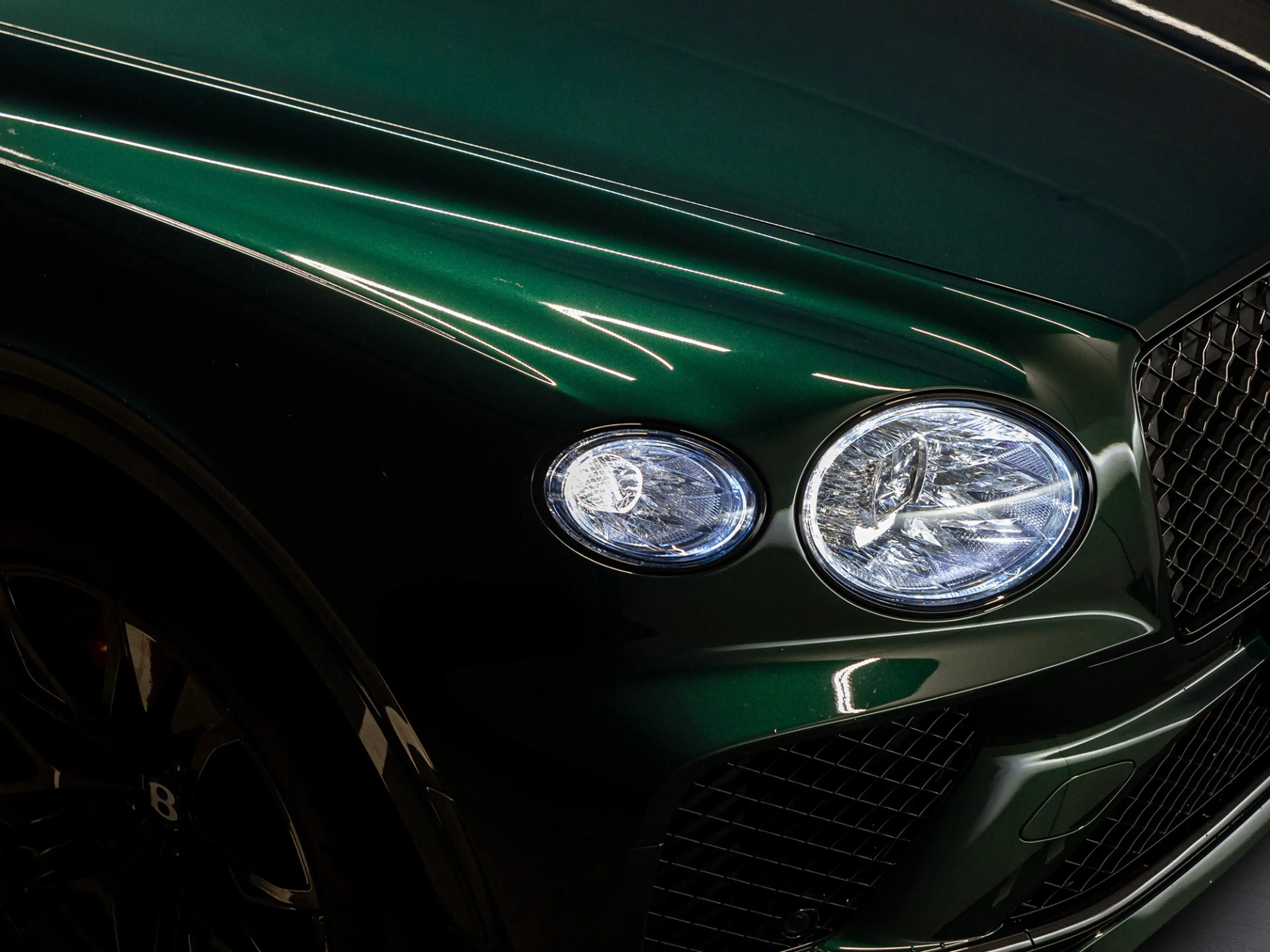 Bentley Bentayga V8 Speed |Ceramic|Dynamic Spec|Titanium Exhaust — photo 9