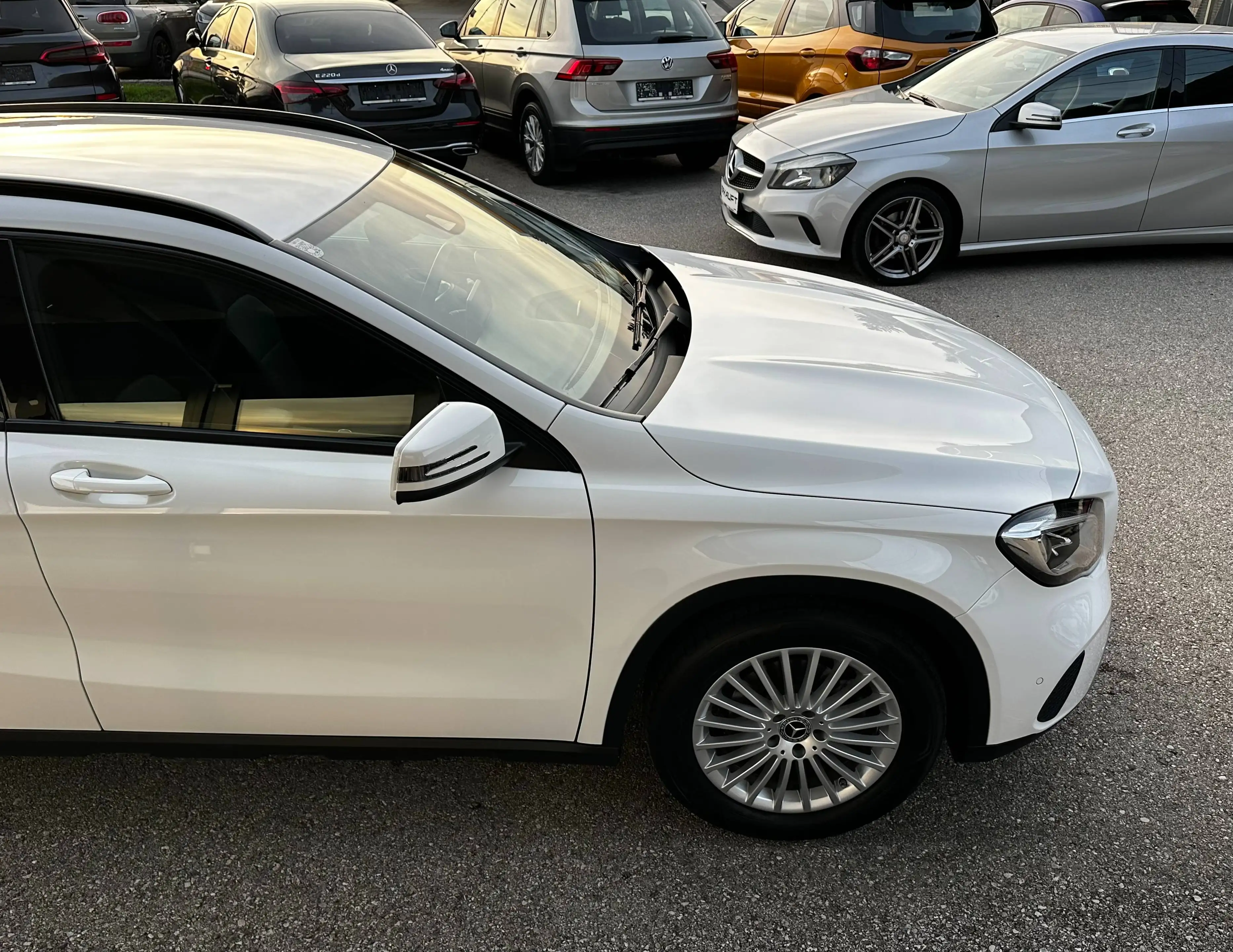 Mercedes-Benz GLA 200 d 4Matic Aut. *1.Besitz*Navi*RFK*SHZ*LED* — photo 15